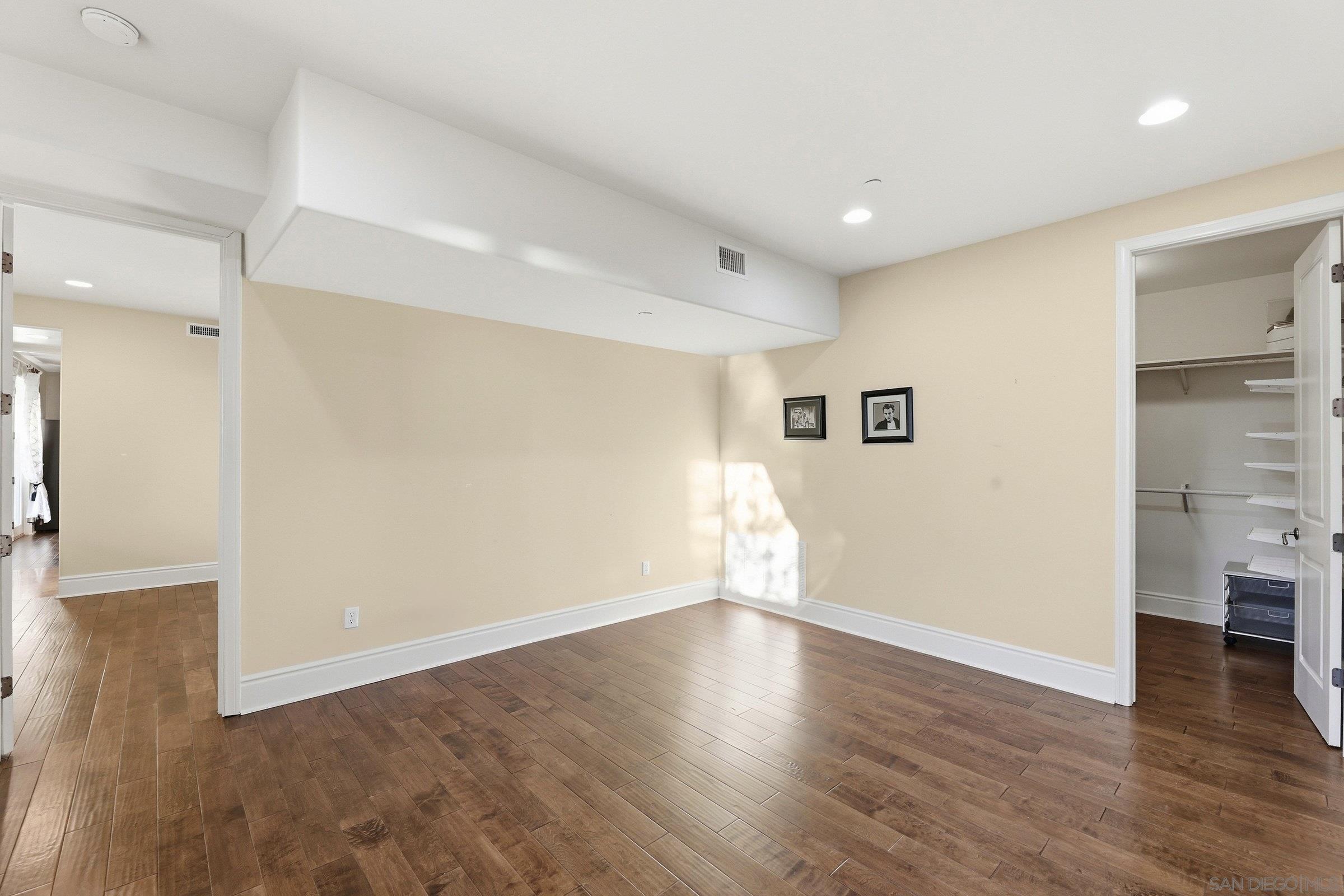 Detail Gallery Image 32 of 54 For 1690  Gascony Rd, Encinitas,  CA 92024 - 6 Beds | 4/1 Baths