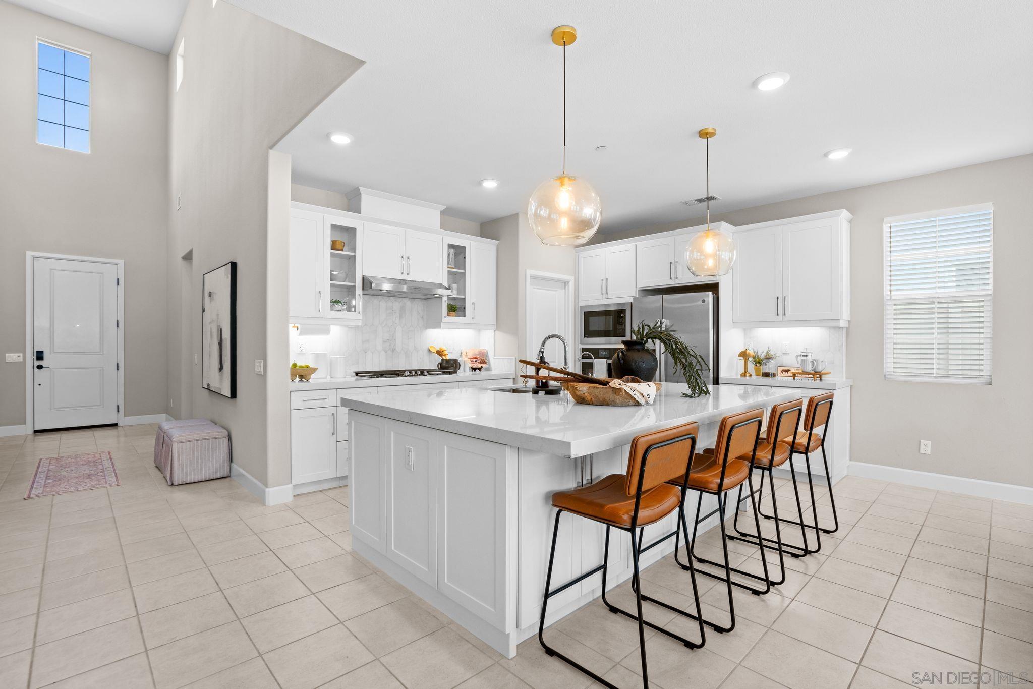 Detail Gallery Image 3 of 48 For 16931  Dorlyn Way, Poway,  CA 92064 - 4 Beds | 4 Baths