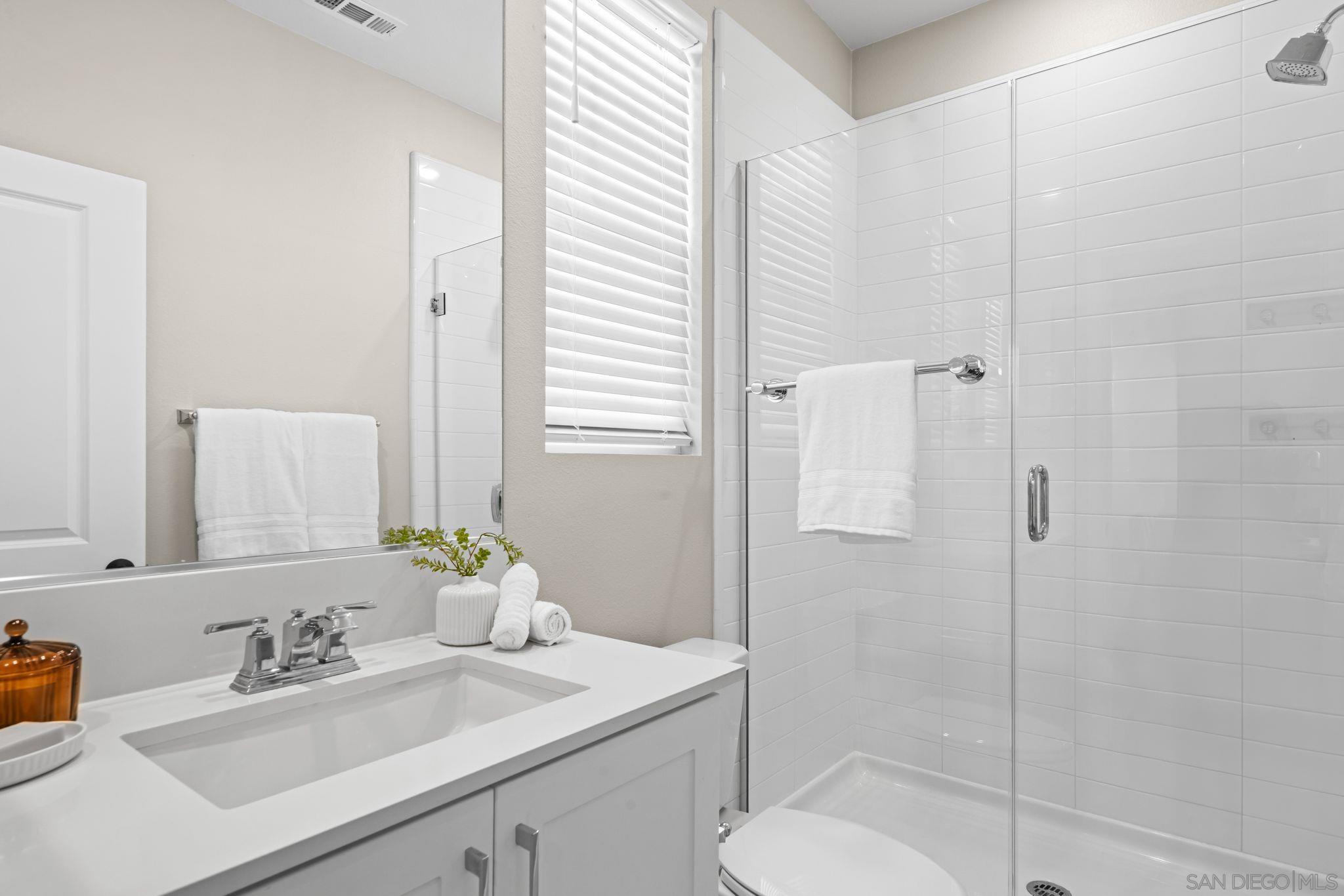 Detail Gallery Image 24 of 48 For 16931  Dorlyn Way, Poway,  CA 92064 - 4 Beds | 4 Baths