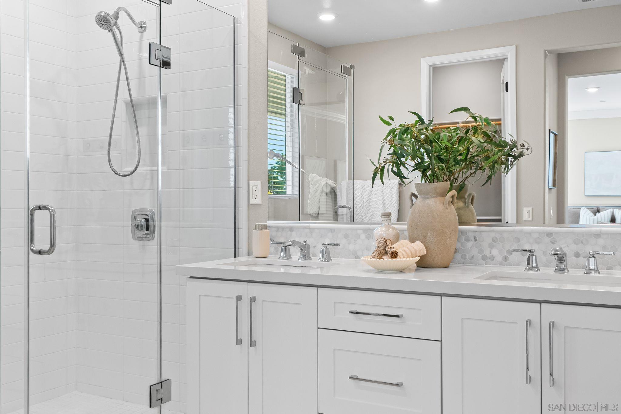 Detail Gallery Image 35 of 48 For 16931  Dorlyn Way, Poway,  CA 92064 - 4 Beds | 4 Baths