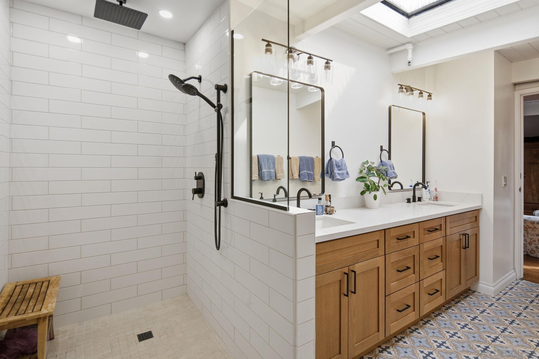 Detail Gallery Image 18 of 40 For 835  D Avenue  #5,  Coronado,  CA 92118 - 3 Beds | 2/1 Baths