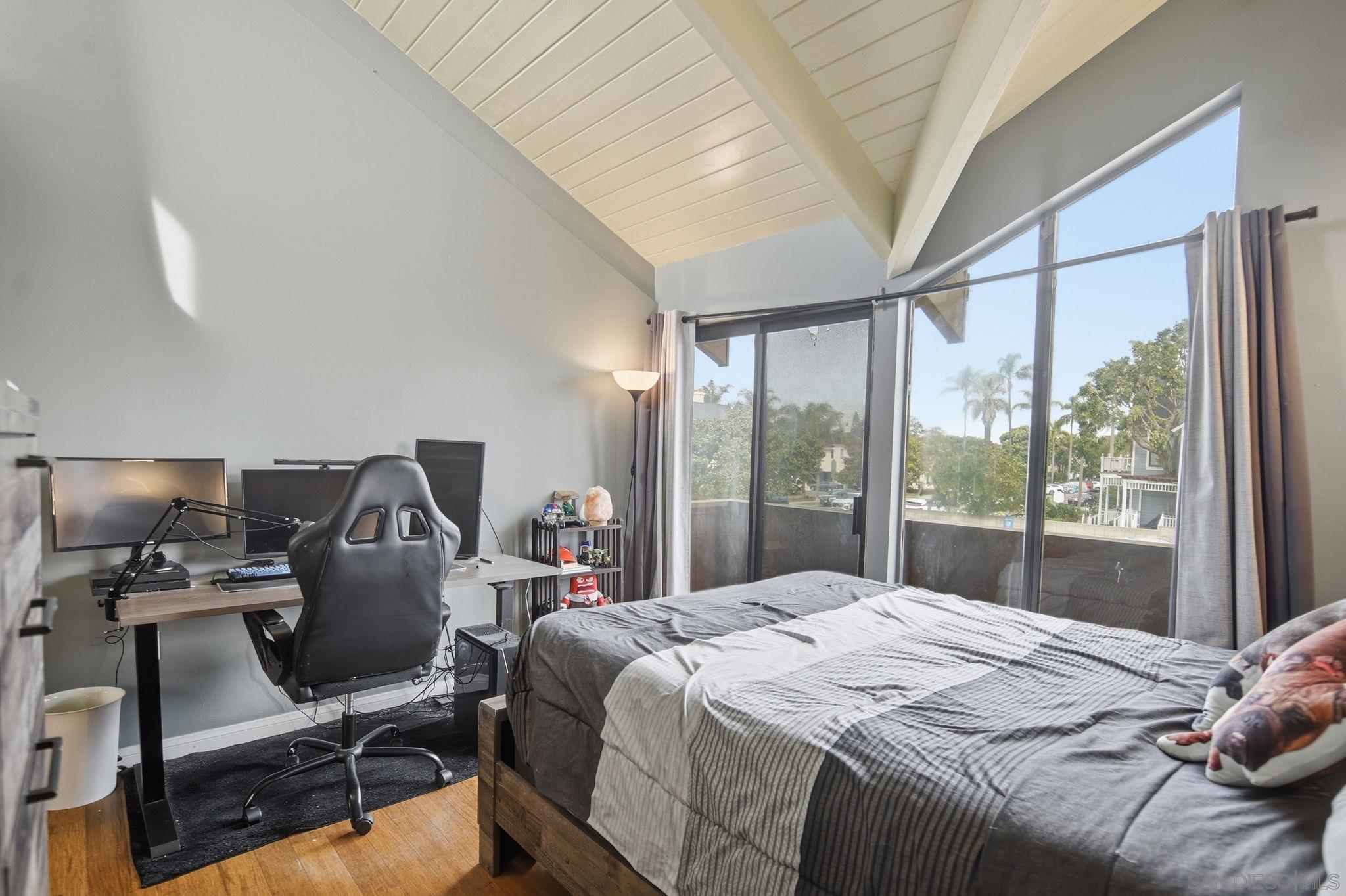 Detail Gallery Image 26 of 43 For 835  D Avenue  #5,  Coronado,  CA 92118 - 3 Beds | 2/1 Baths