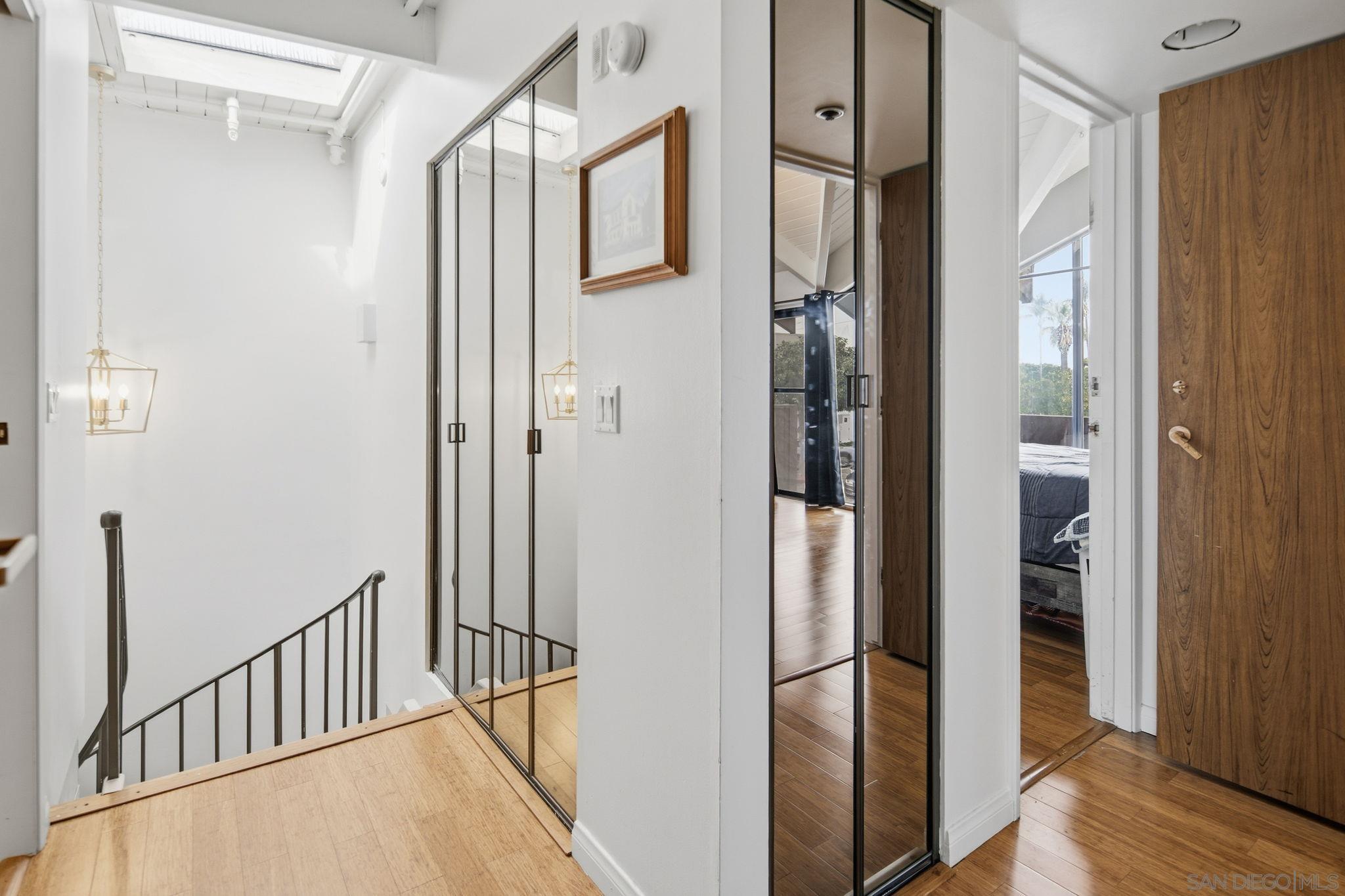 Detail Gallery Image 31 of 43 For 835  D Avenue  #5,  Coronado,  CA 92118 - 3 Beds | 2/1 Baths