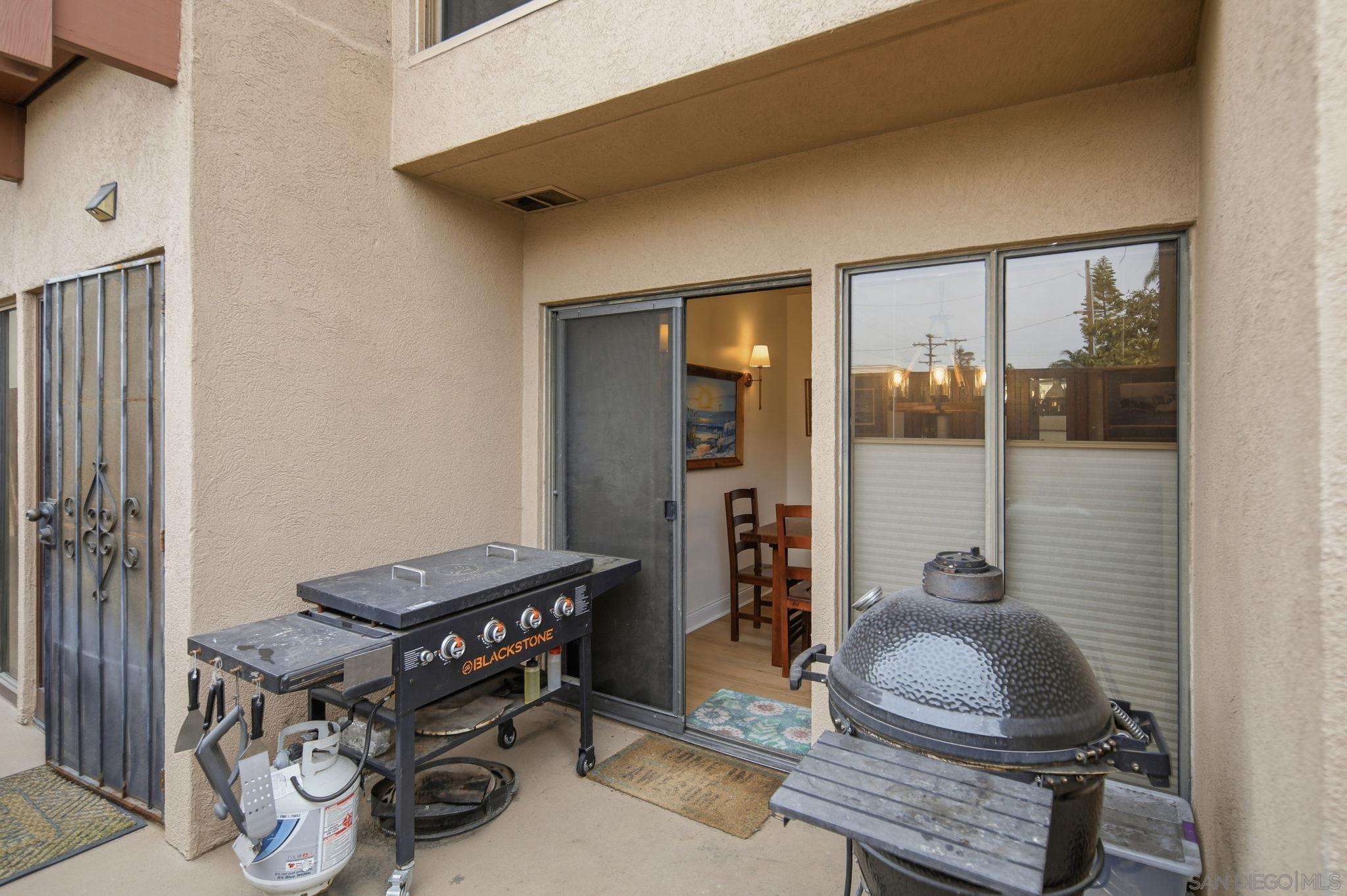 Detail Gallery Image 40 of 43 For 835  D Avenue  #5,  Coronado,  CA 92118 - 3 Beds | 2/1 Baths