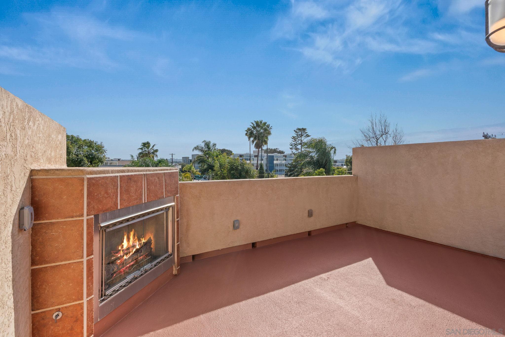 Detail Gallery Image 19 of 24 For 4069  Gresham St, San Diego,  CA 92109 - 2 Beds | 2/1 Baths