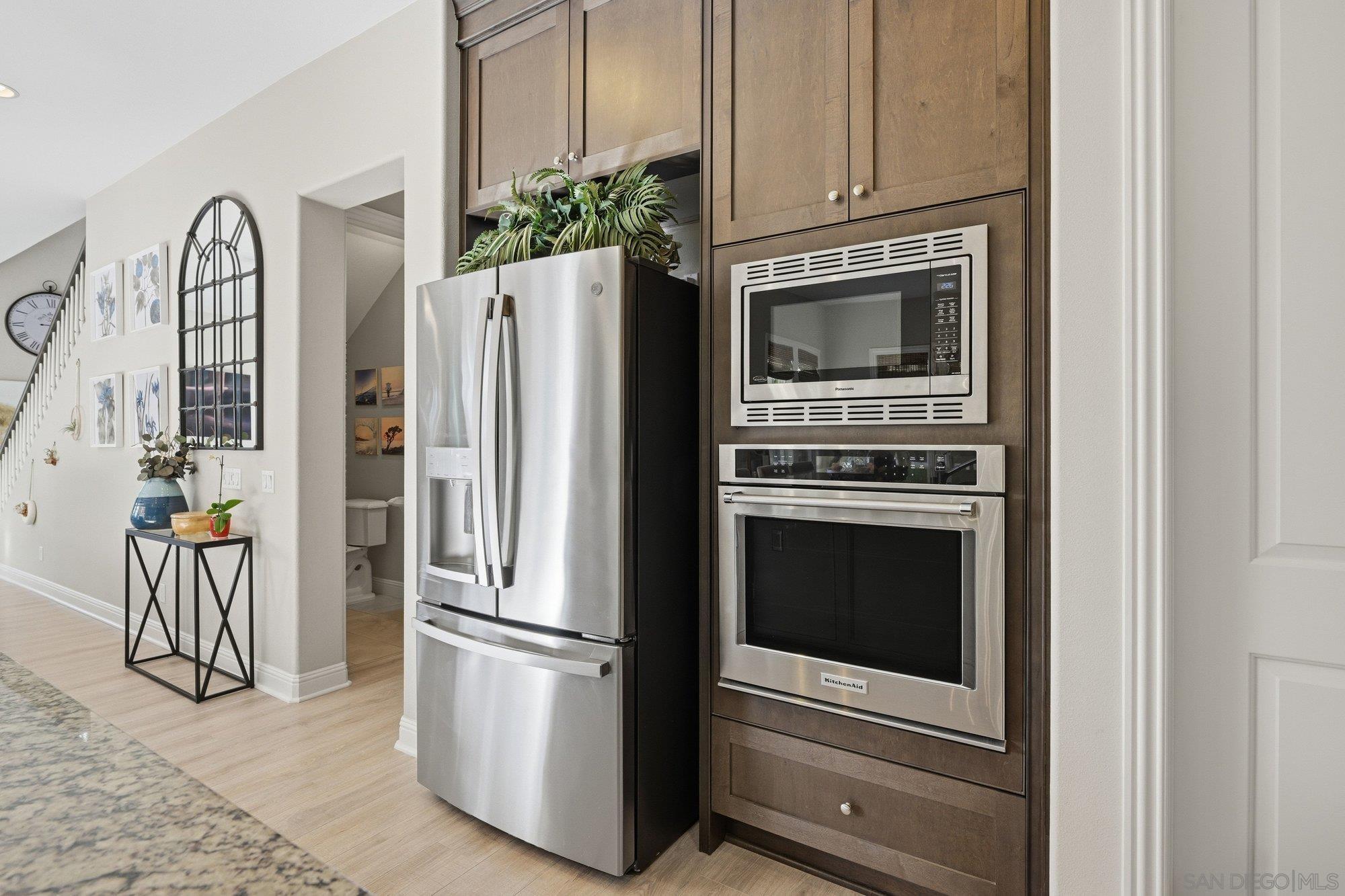 Detail Gallery Image 12 of 51 For 4825  Portola Ct, Carlsbad,  CA 92010 - 4 Beds | 4/1 Baths