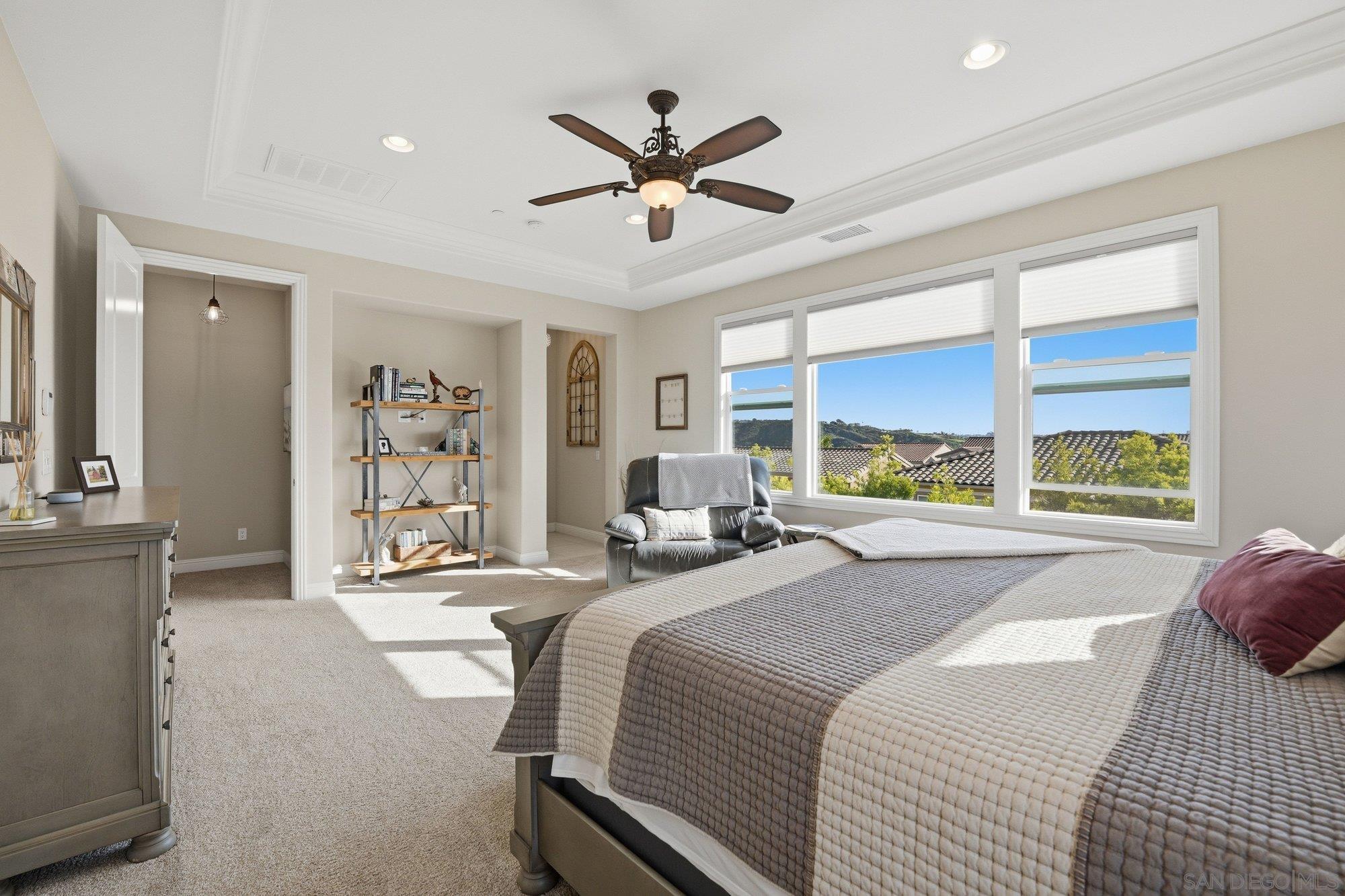 Detail Gallery Image 29 of 51 For 4825  Portola Ct, Carlsbad,  CA 92010 - 4 Beds | 4/1 Baths