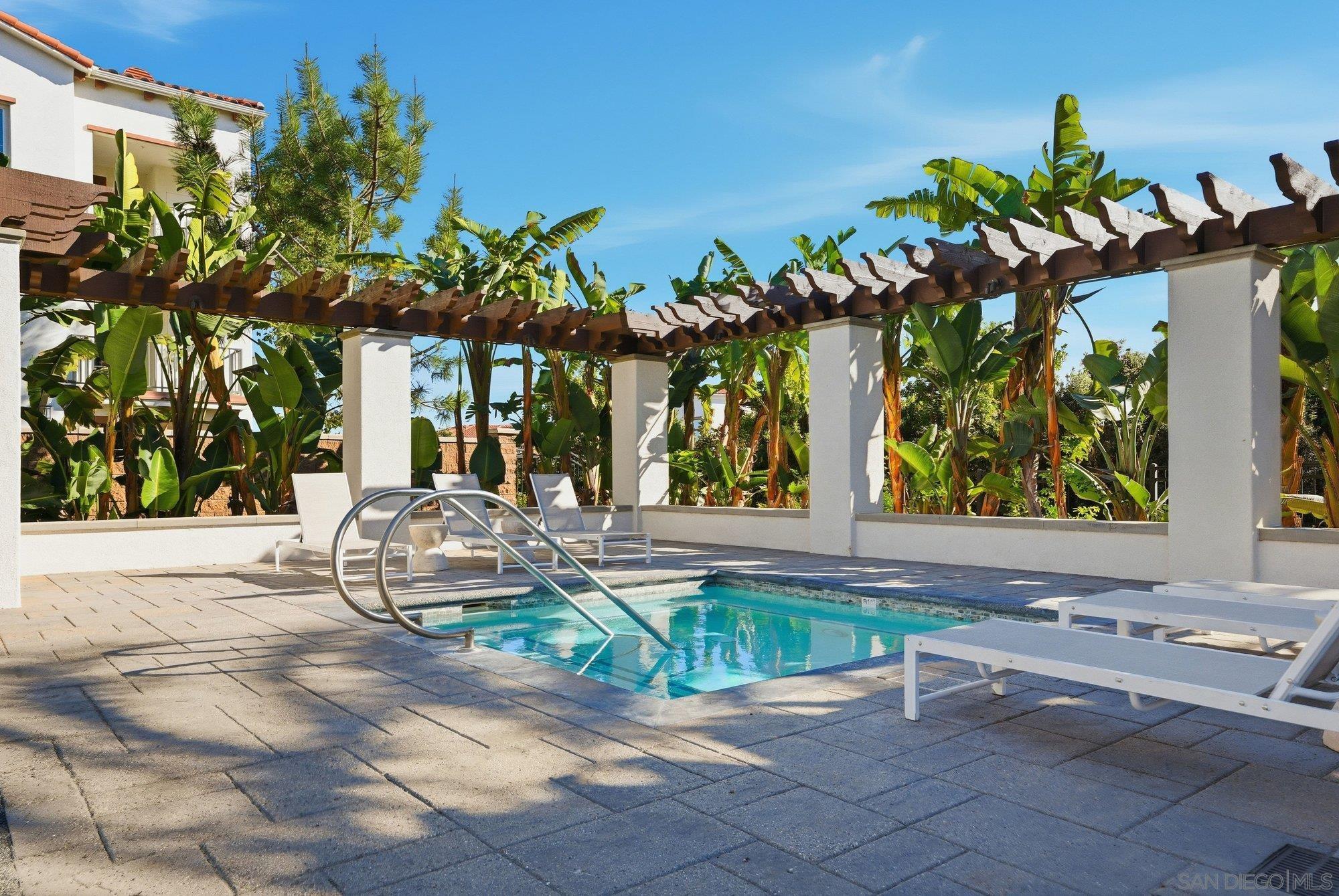 Detail Gallery Image 44 of 51 For 4825  Portola Ct, Carlsbad,  CA 92010 - 4 Beds | 4/1 Baths