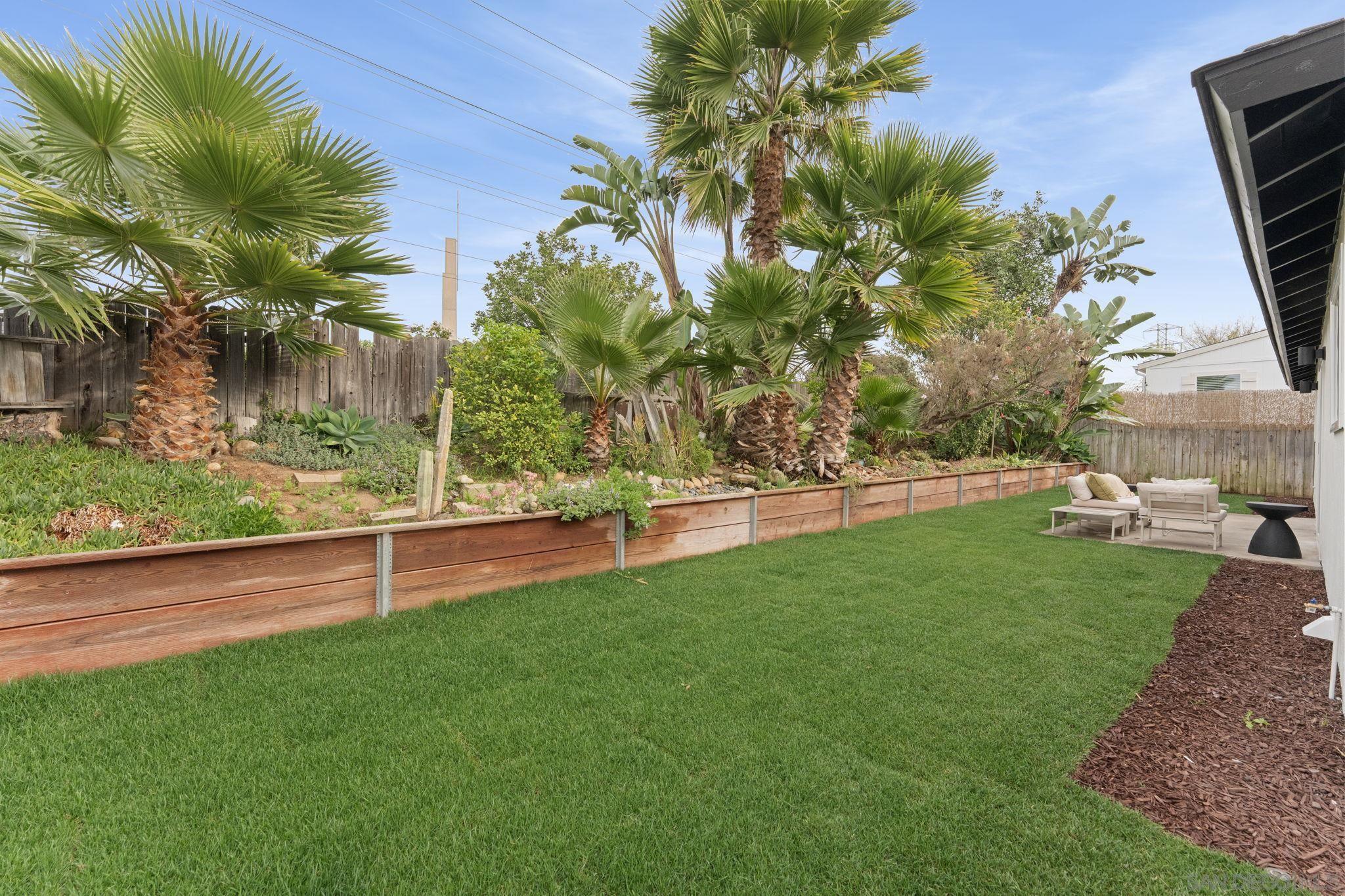Detail Gallery Image 12 of 54 For 3545  Mount Burnham Ct, San Diego,  CA 92111 - 3 Beds | 2 Baths