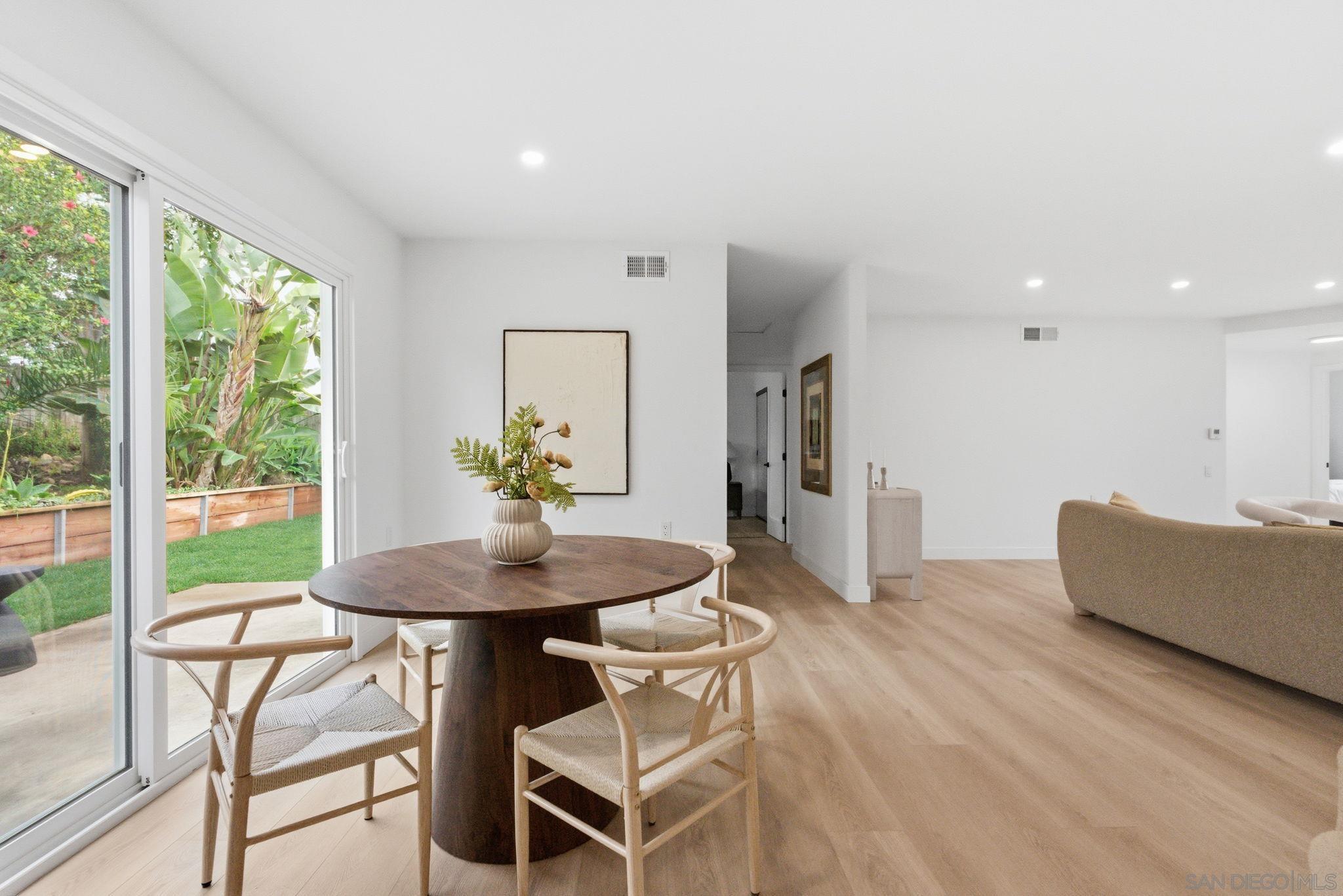 Detail Gallery Image 22 of 54 For 3545  Mount Burnham Ct, San Diego,  CA 92111 - 3 Beds | 2 Baths