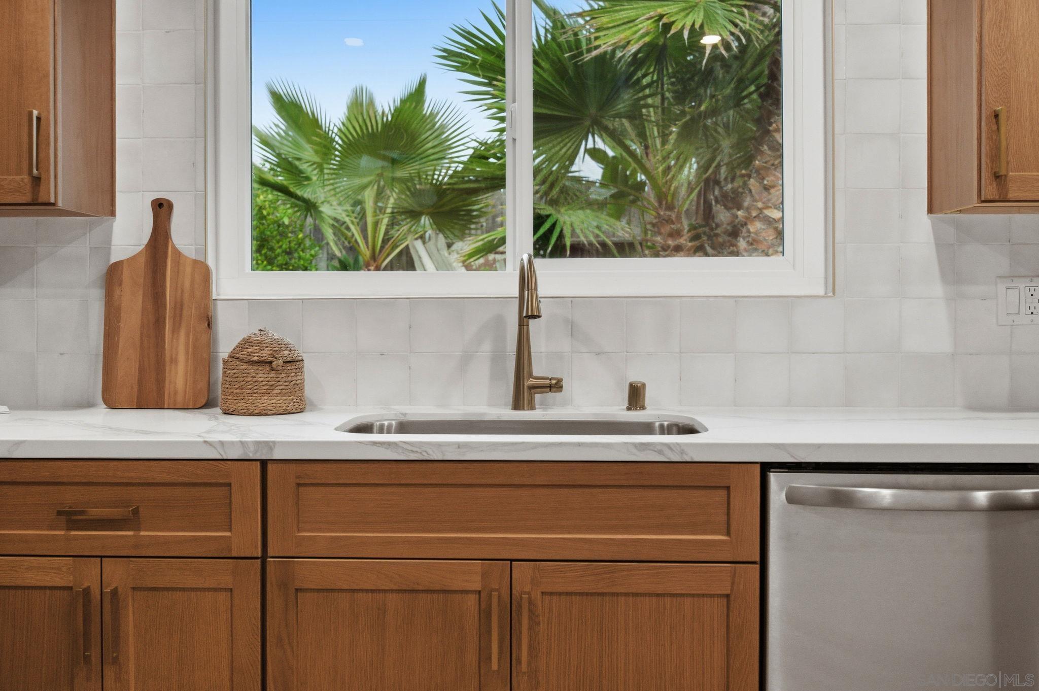 Detail Gallery Image 29 of 54 For 3545  Mount Burnham Ct, San Diego,  CA 92111 - 3 Beds | 2 Baths