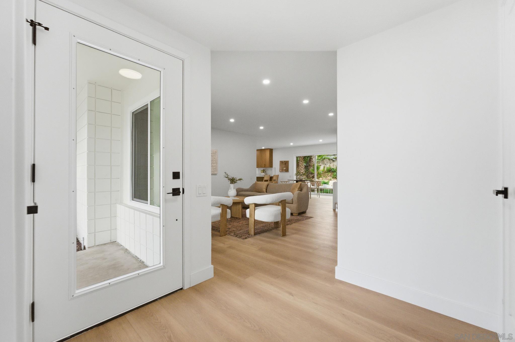 Detail Gallery Image 30 of 54 For 3545  Mount Burnham Ct, San Diego,  CA 92111 - 3 Beds | 2 Baths