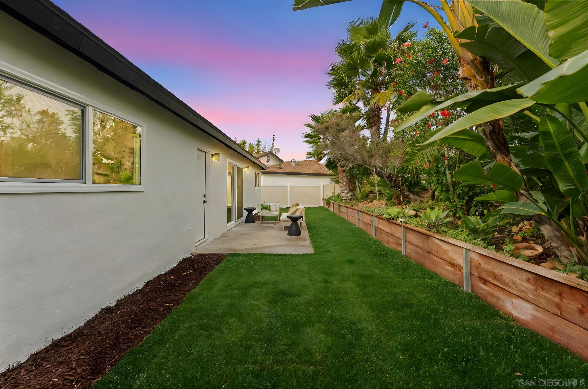 Detail Gallery Image 8 of 54 For 3545  Mount Burnham Ct, San Diego,  CA 92111 - 3 Beds | 2 Baths