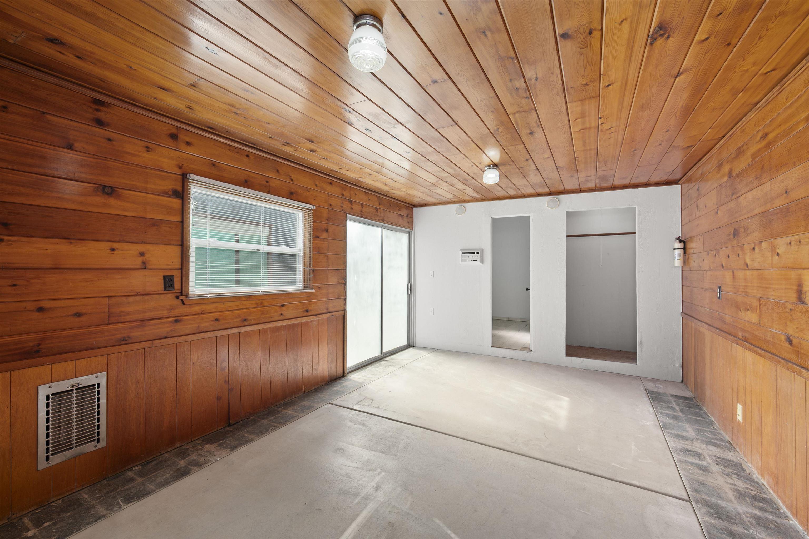 Detail Gallery Image 29 of 62 For 3677  Highland, San Diego,  CA 92105 - 3 Beds | 1 Baths