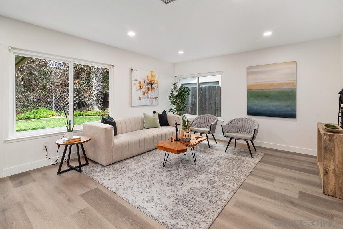 Detail Gallery Image 11 of 32 For 8468  Calle Morelos, San Diego,  CA 92126 - 4 Beds | 2/1 Baths