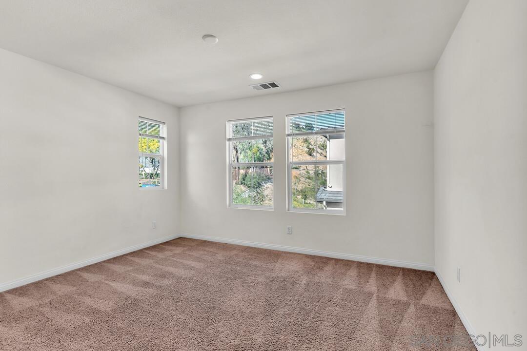 Detail Gallery Image 23 of 34 For 2822  Juniper Berry St, Spring Valley,  CA 91977 - 3 Beds | 3/1 Baths