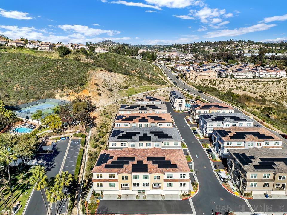 Detail Gallery Image 33 of 34 For 2822  Juniper Berry St, Spring Valley,  CA 91977 - 3 Beds | 3/1 Baths