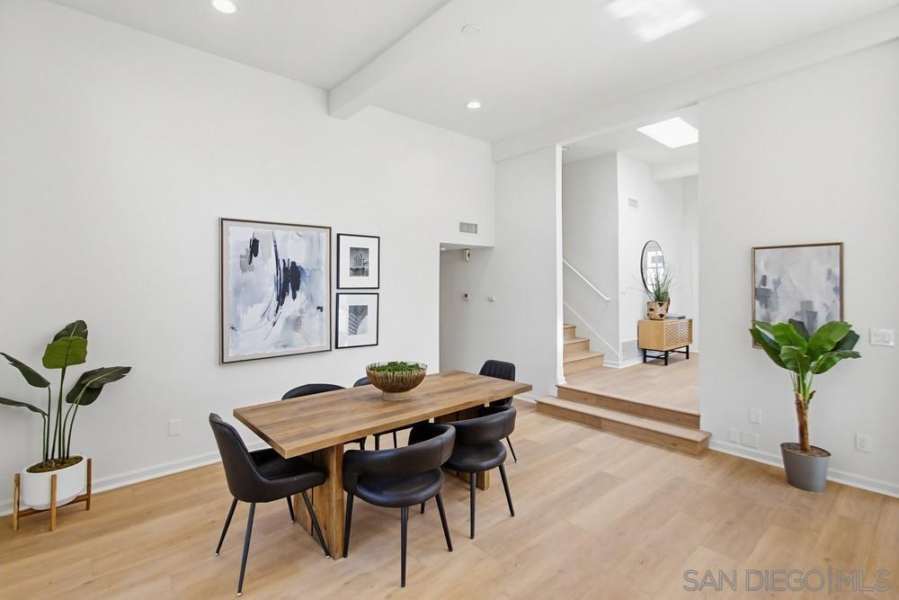 Detail Gallery Image 14 of 52 For 10260  Meadowview Dr, San Diego,  CA 92131 - 5 Beds | 2/1 Baths