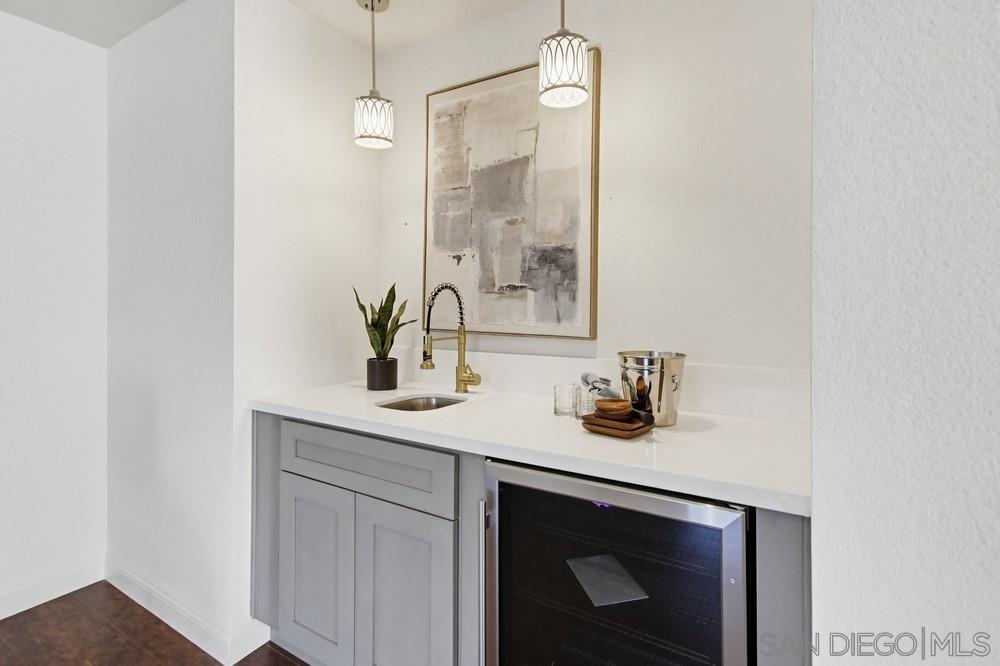 Detail Gallery Image 18 of 52 For 10260  Meadowview Dr, San Diego,  CA 92131 - 5 Beds | 2/1 Baths