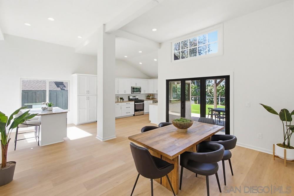 Detail Gallery Image 6 of 52 For 10260  Meadowview Dr, San Diego,  CA 92131 - 5 Beds | 2/1 Baths