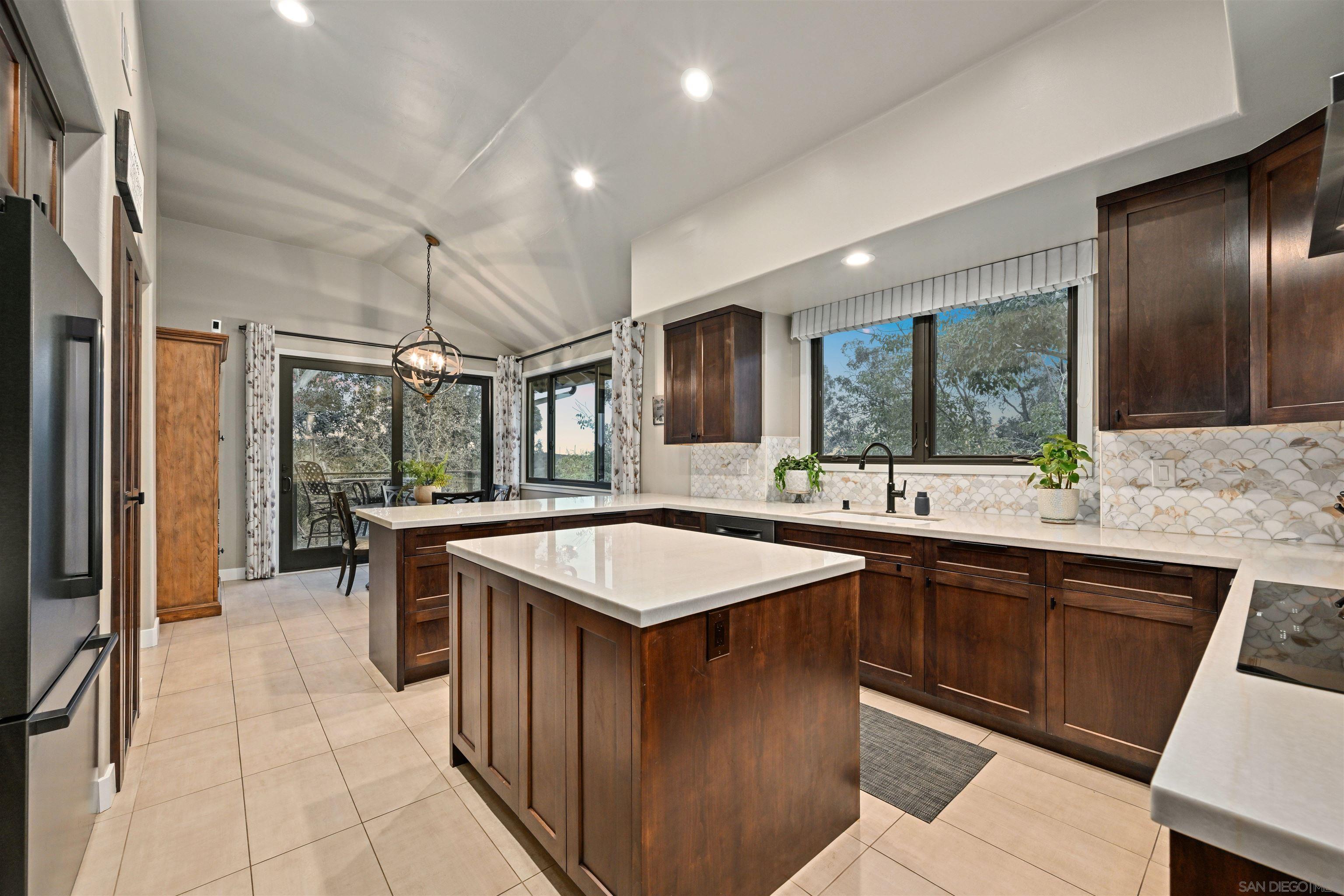 Detail Gallery Image 19 of 50 For 12294  Spruce Grove Pl, San Diego,  CA 92131 - 5 Beds | 3/1 Baths