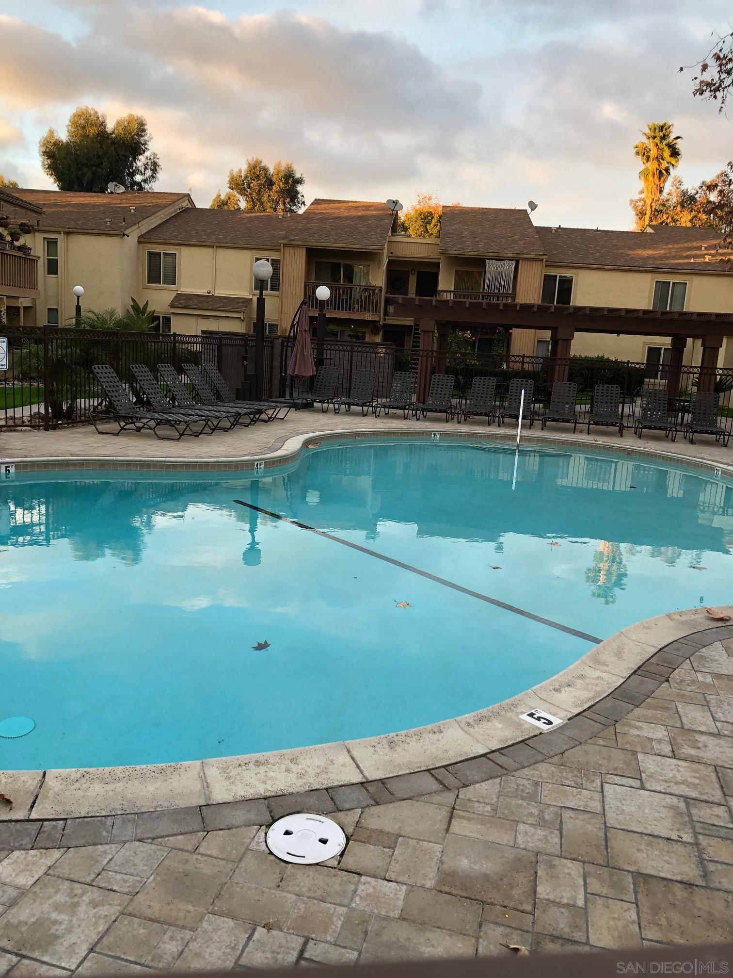 Detail Gallery Image 12 of 15 For 5938  Rancho Mission Road, San Diego,  CA 92108 - 1 Beds | 1 Baths