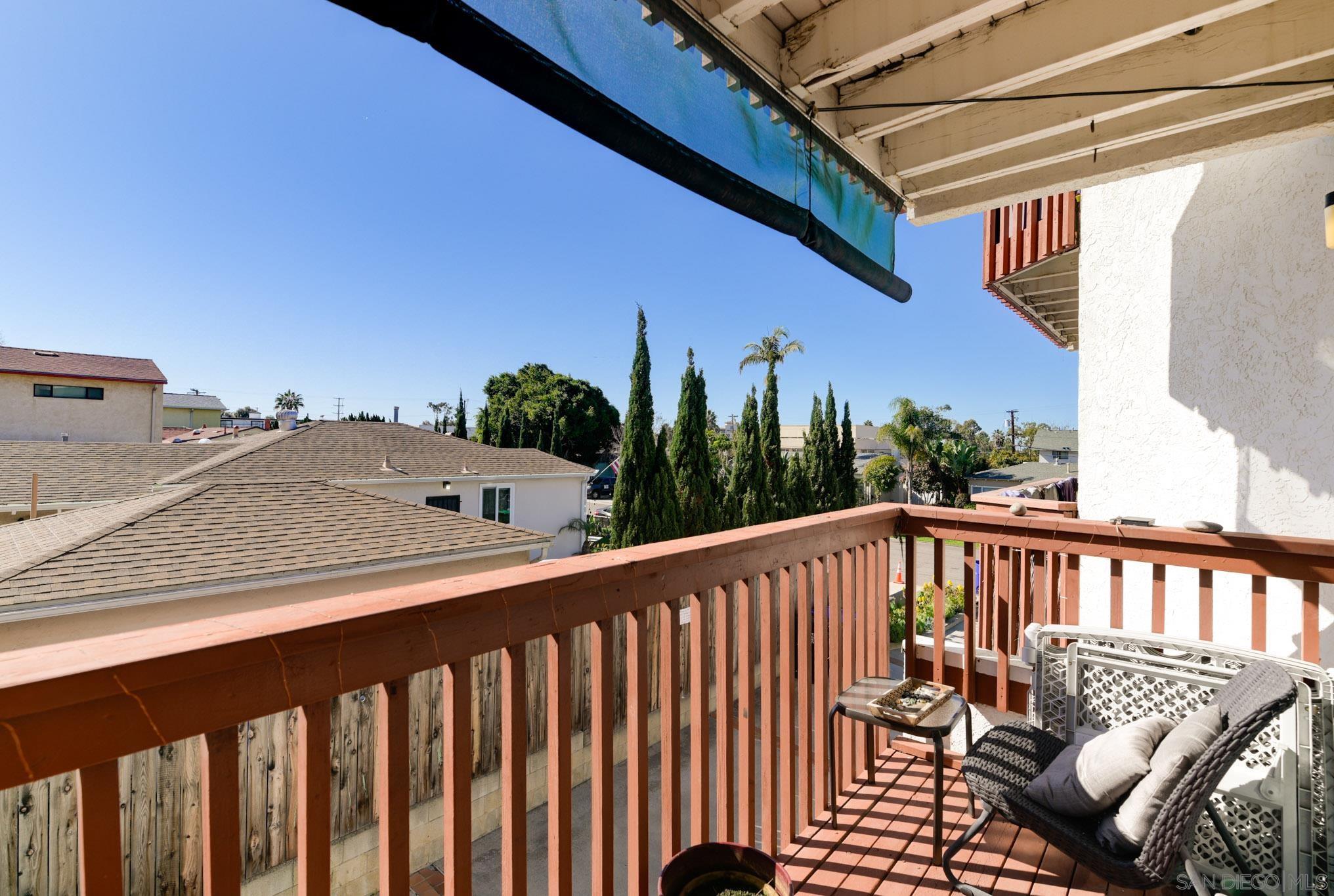 Detail Gallery Image 11 of 25 For 1927  Chicago St  #C,  San Diego,  CA 92110 - 2 Beds | 1/1 Baths