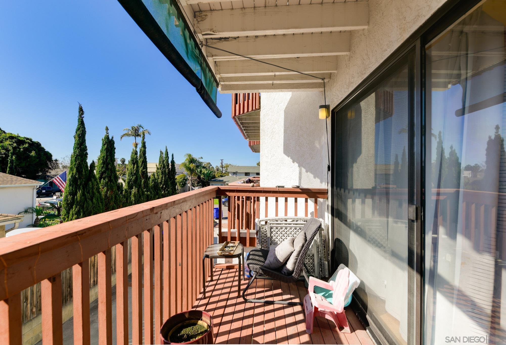 Detail Gallery Image 12 of 25 For 1927  Chicago St  #C,  San Diego,  CA 92110 - 2 Beds | 1/1 Baths