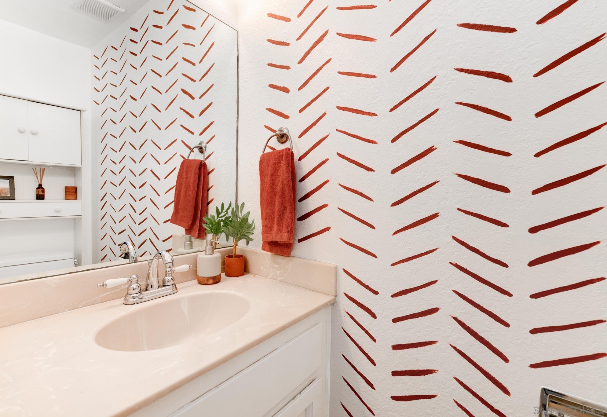 Detail Gallery Image 21 of 25 For 1927  Chicago St  #C,  San Diego,  CA 92110 - 2 Beds | 1/1 Baths