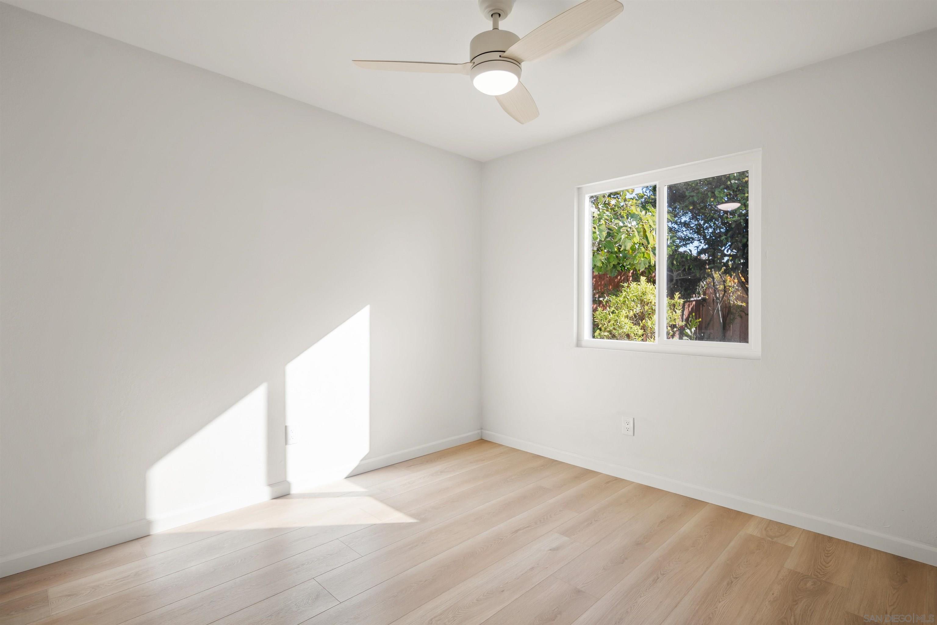 Detail Gallery Image 19 of 33 For 8715  Covina Cir, San Diego,  CA 92126 - 4 Beds | 2 Baths