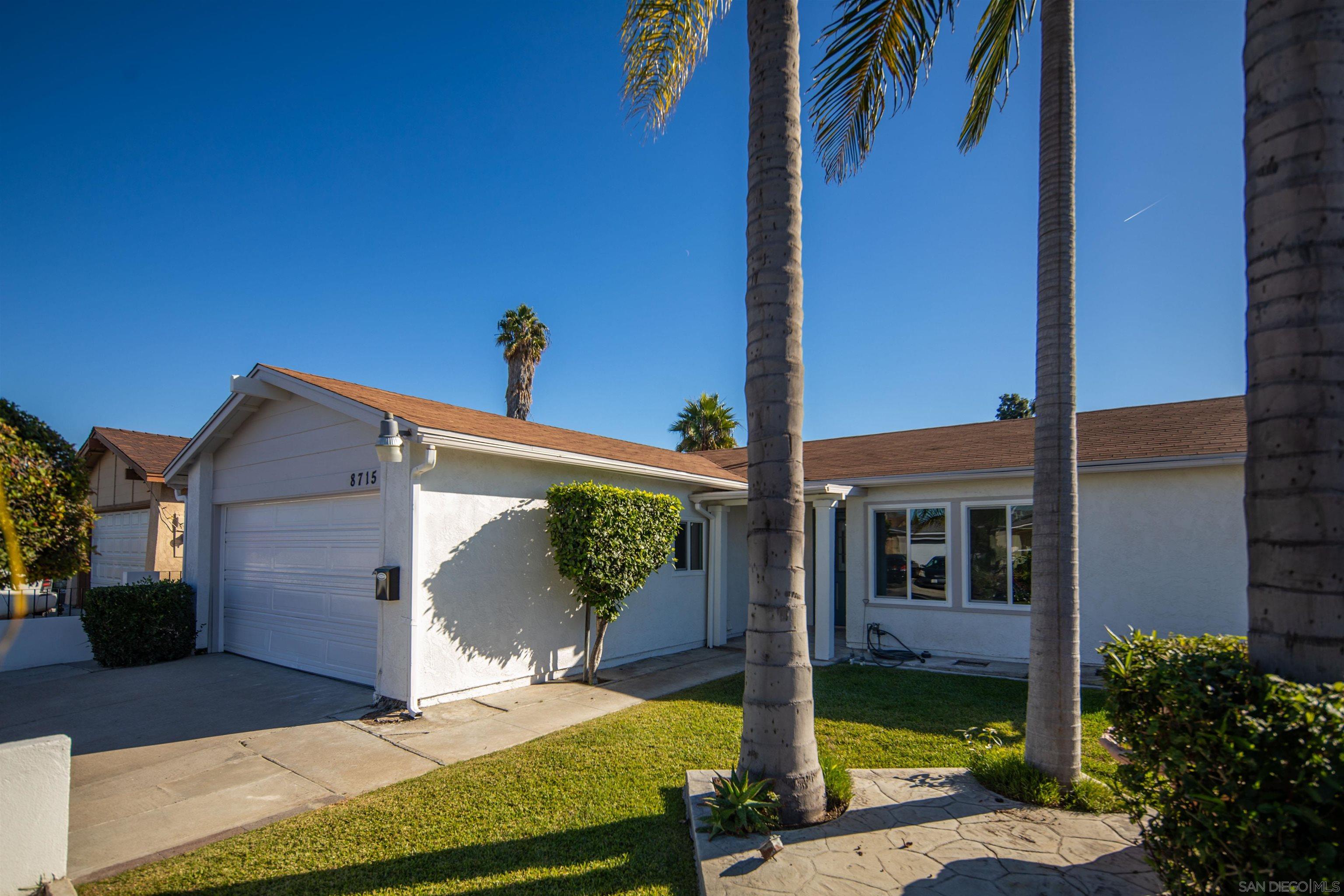 Detail Gallery Image 2 of 33 For 8715  Covina Cir, San Diego,  CA 92126 - 4 Beds | 2 Baths