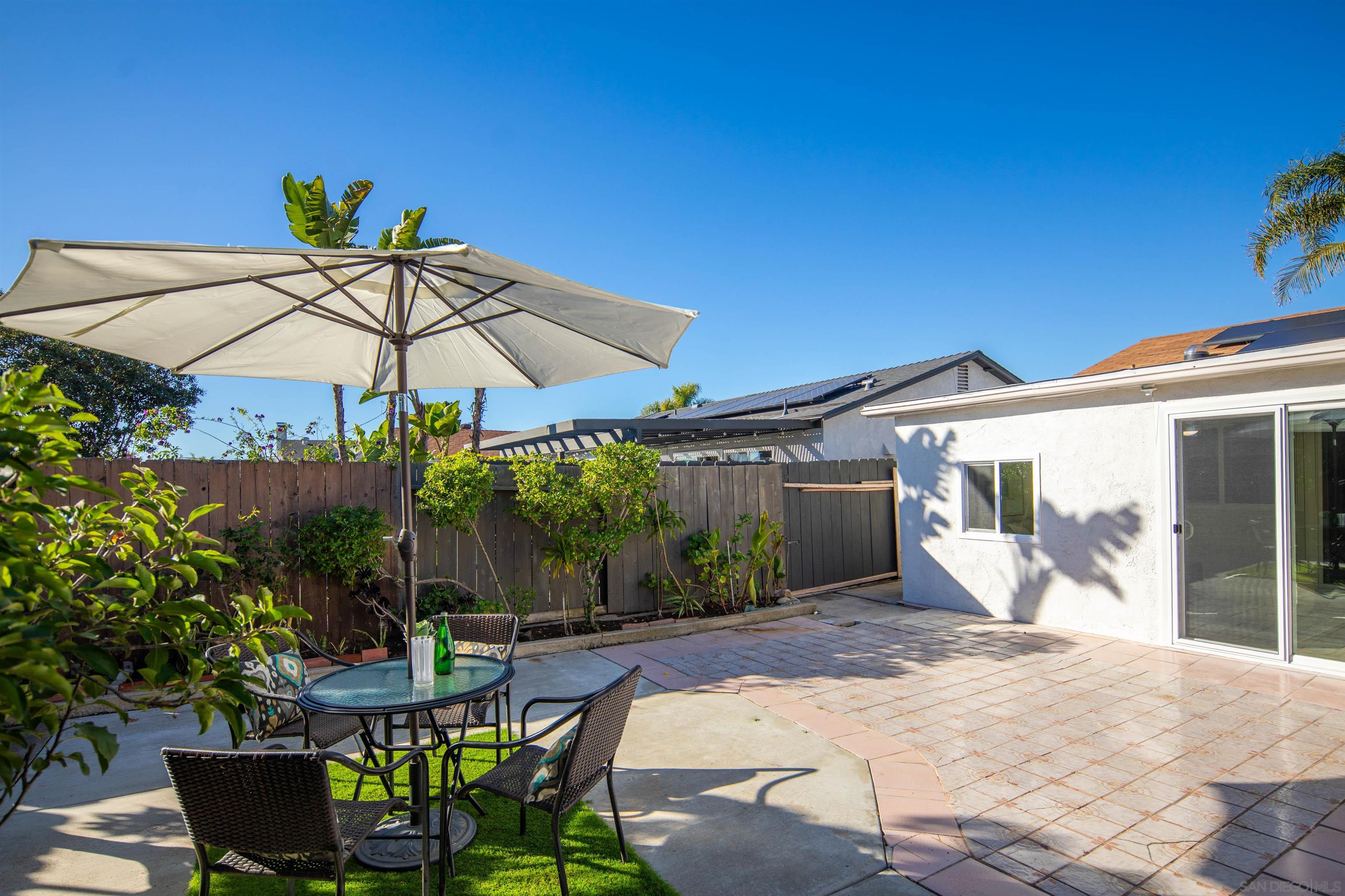 Detail Gallery Image 23 of 33 For 8715  Covina Cir, San Diego,  CA 92126 - 4 Beds | 2 Baths