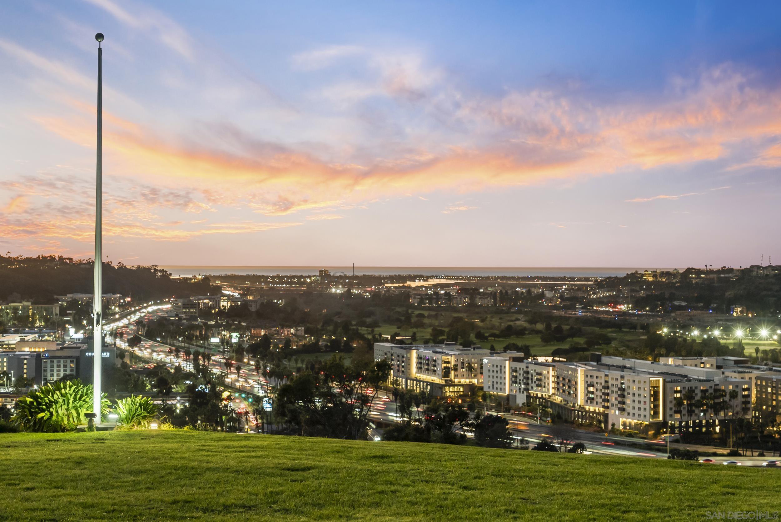 Detail Gallery Image 2 of 73 For 4460  Caminito Fuente, San Diego,  CA 92116 - 3 Beds | 2/1 Baths