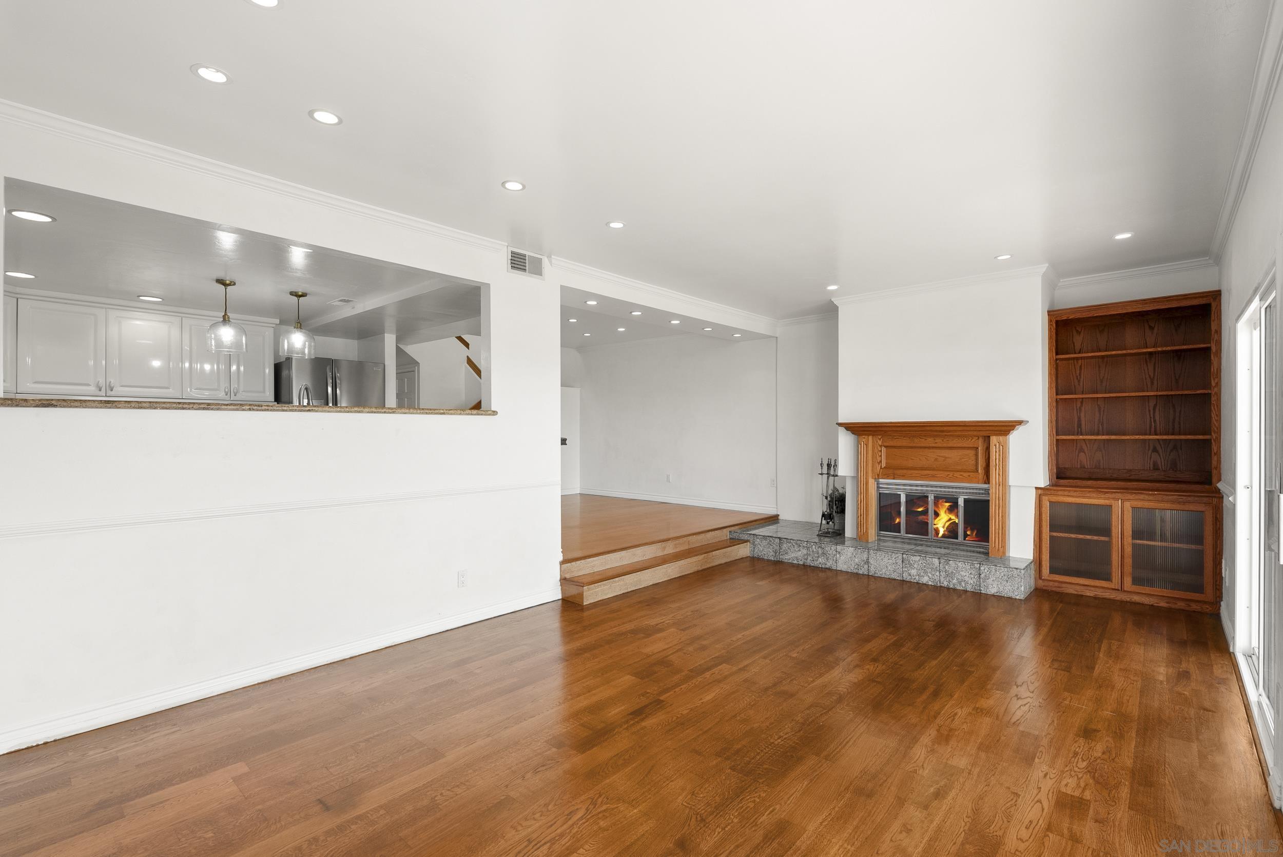 Detail Gallery Image 22 of 73 For 4460  Caminito Fuente, San Diego,  CA 92116 - 3 Beds | 2/1 Baths