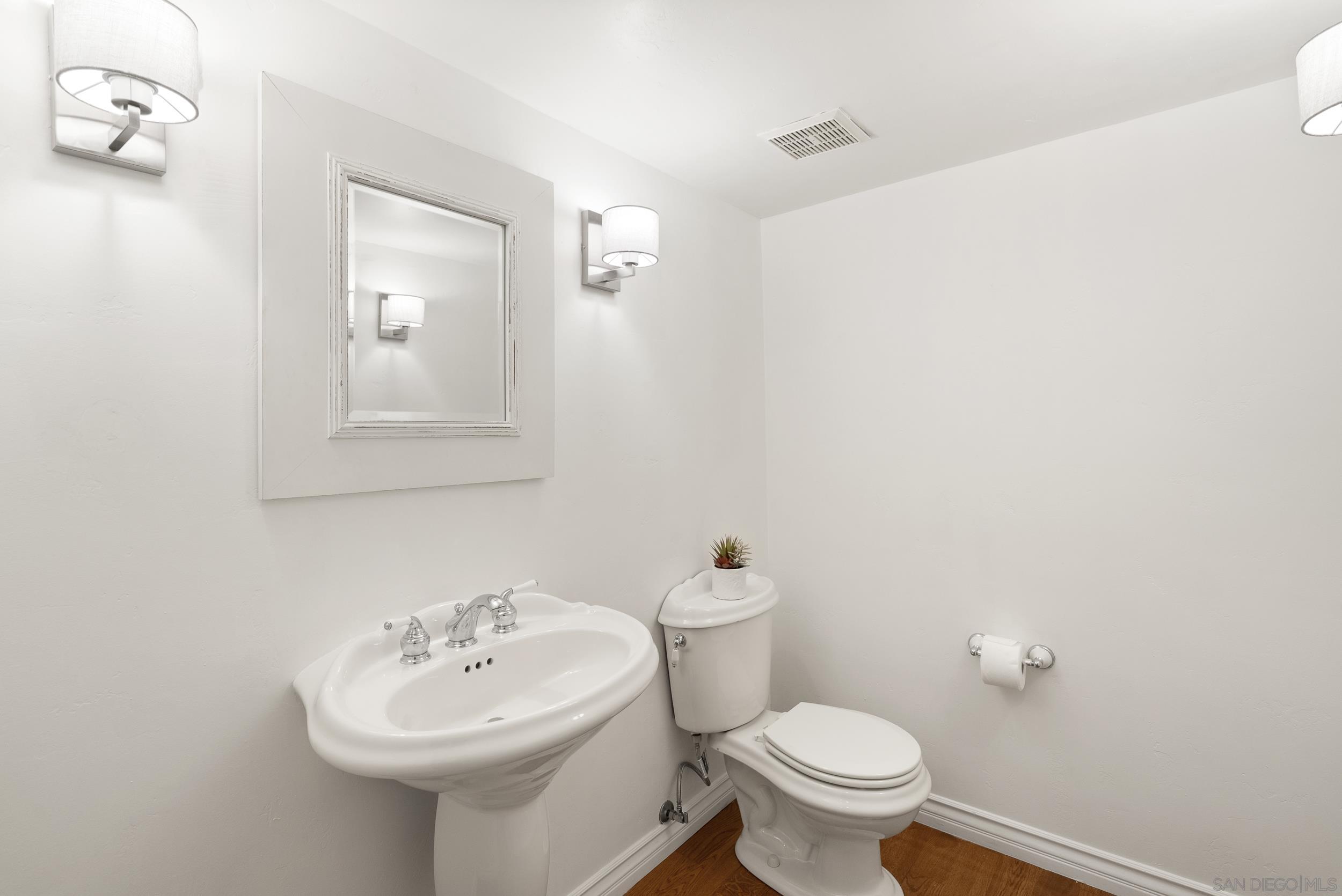 Detail Gallery Image 30 of 73 For 4460  Caminito Fuente, San Diego,  CA 92116 - 3 Beds | 2/1 Baths