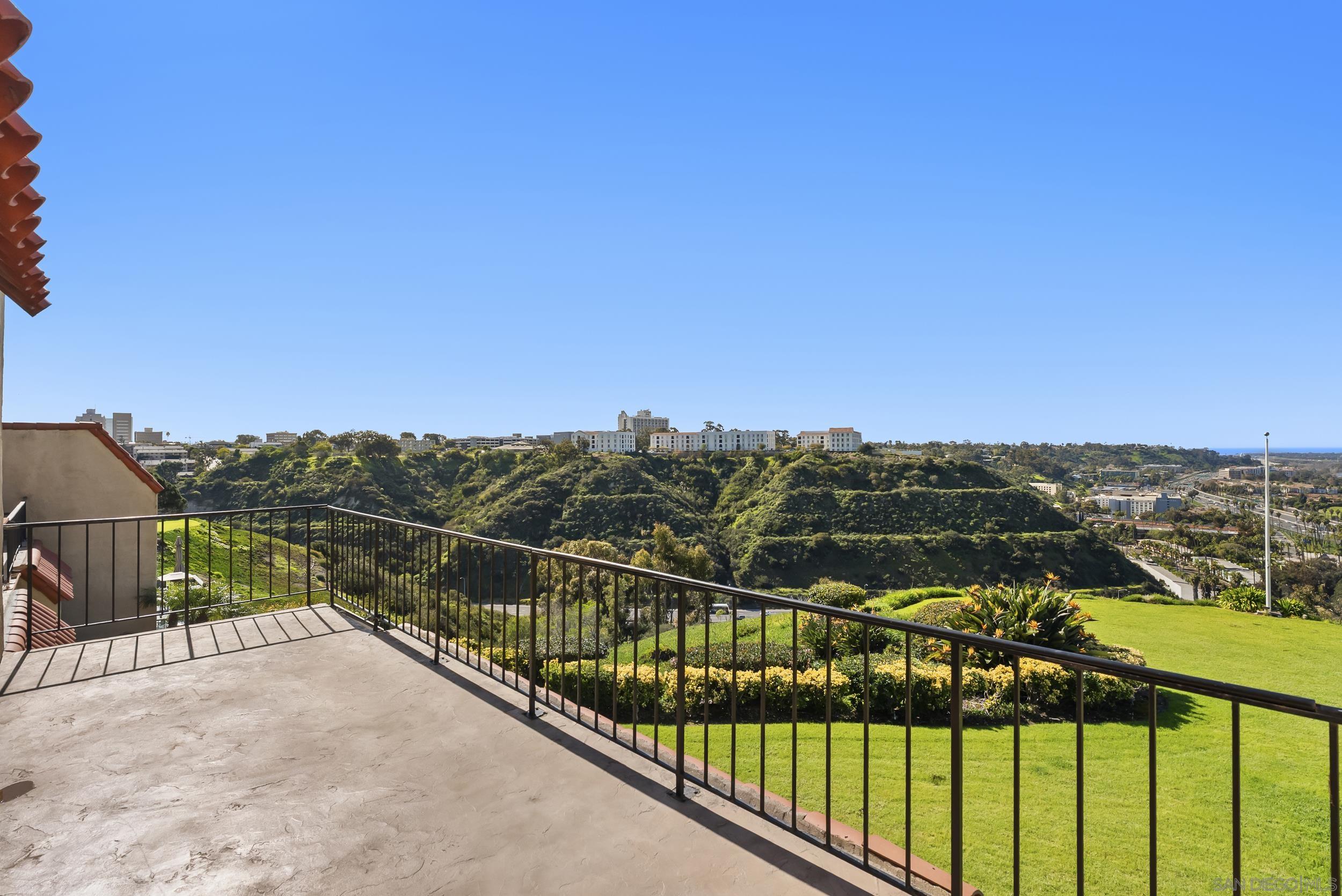 Detail Gallery Image 41 of 73 For 4460  Caminito Fuente, San Diego,  CA 92116 - 3 Beds | 2/1 Baths