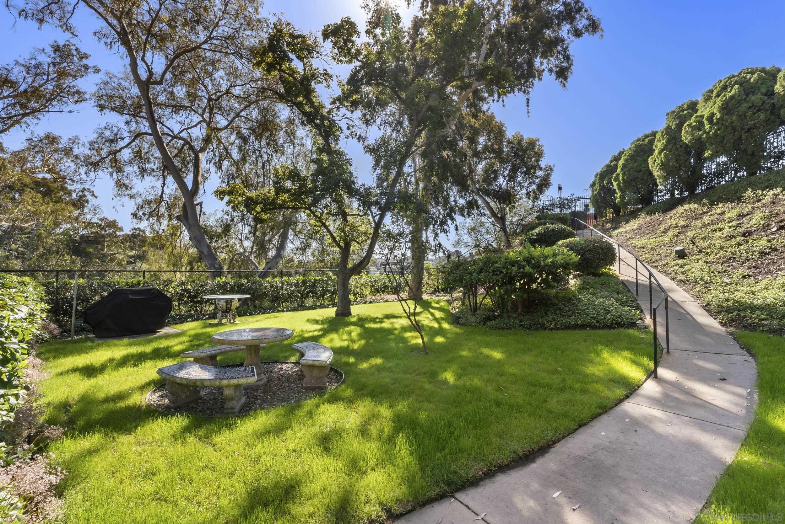 Detail Gallery Image 62 of 73 For 4460  Caminito Fuente, San Diego,  CA 92116 - 3 Beds | 2/1 Baths