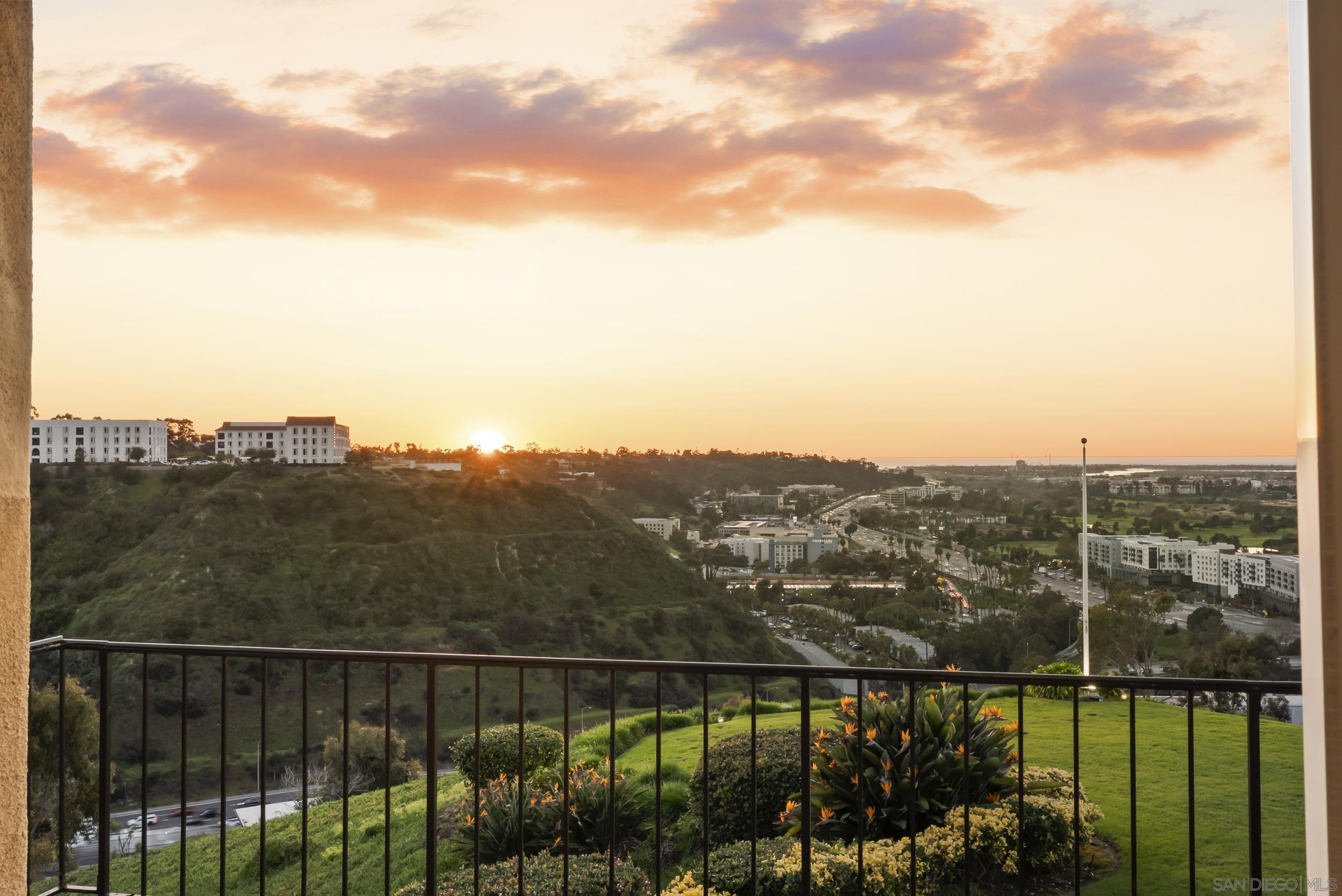 Detail Gallery Image 65 of 73 For 4460  Caminito Fuente, San Diego,  CA 92116 - 3 Beds | 2/1 Baths