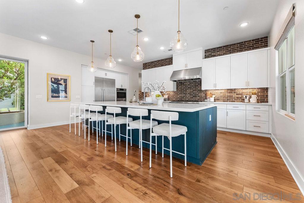 Detail Gallery Image 12 of 75 For 5330  Sweetwater Trl, San Diego,  CA 92130 - 6 Beds | 5/1 Baths