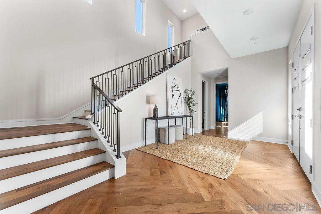 Detail Gallery Image 22 of 75 For 5330  Sweetwater Trl, San Diego,  CA 92130 - 6 Beds | 5/1 Baths