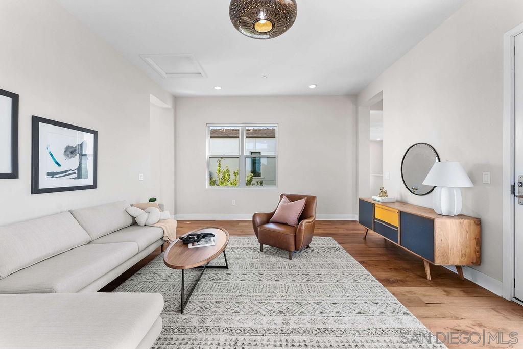 Detail Gallery Image 34 of 75 For 5330  Sweetwater Trl, San Diego,  CA 92130 - 6 Beds | 5/1 Baths