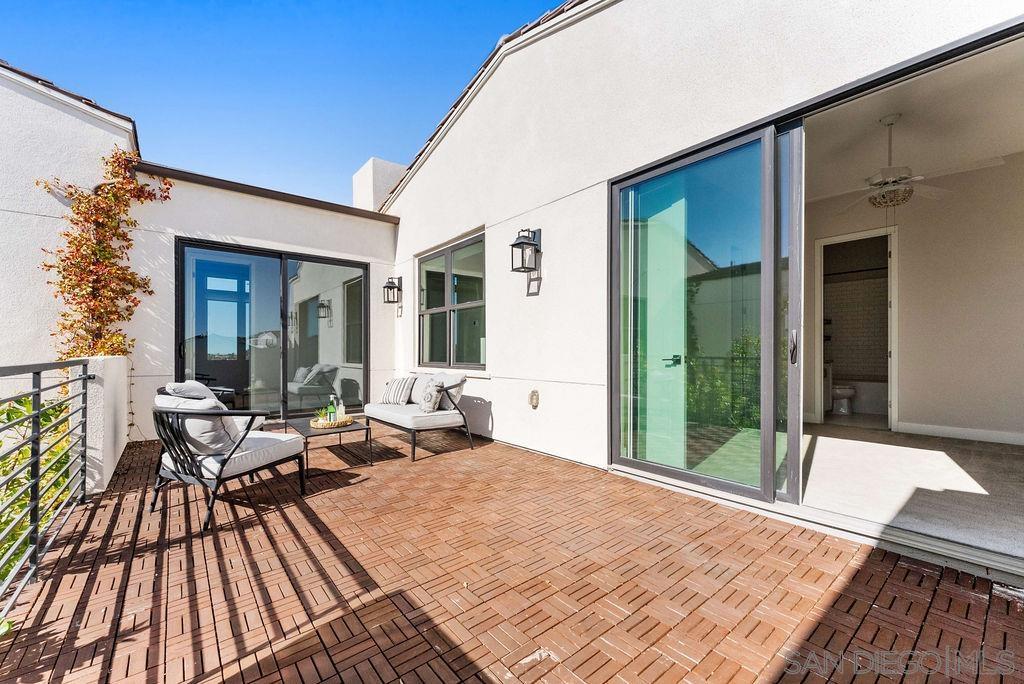 Detail Gallery Image 38 of 75 For 5330  Sweetwater Trl, San Diego,  CA 92130 - 6 Beds | 5/1 Baths