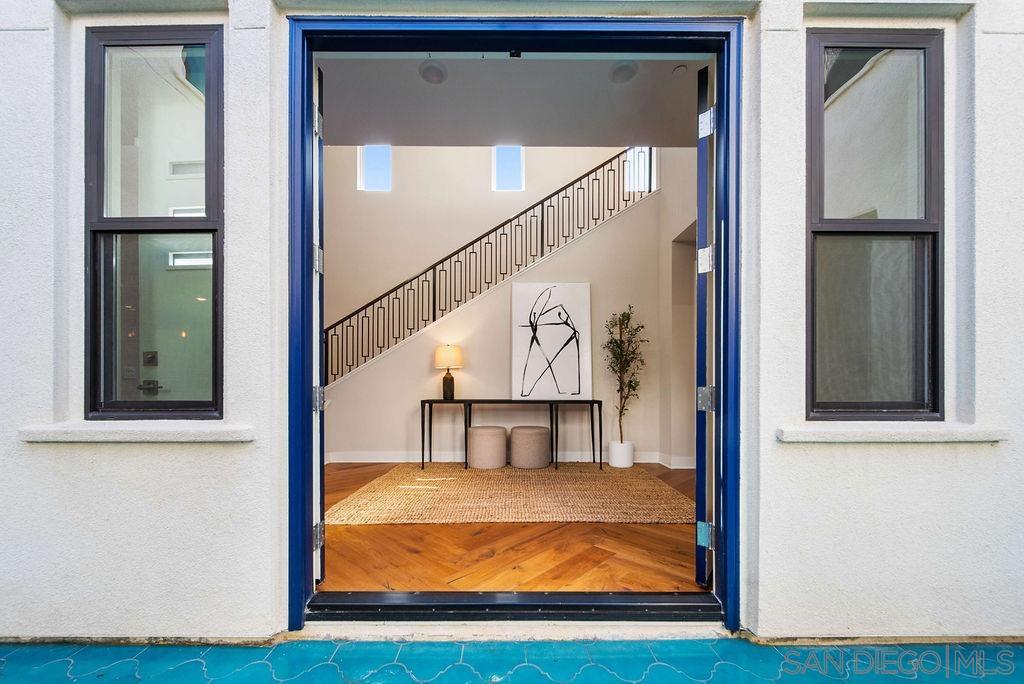 Detail Gallery Image 7 of 75 For 5330  Sweetwater Trl, San Diego,  CA 92130 - 6 Beds | 5/1 Baths