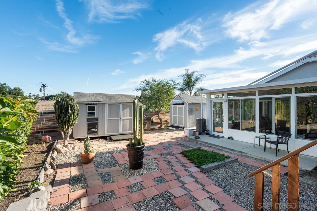 Detail Gallery Image 15 of 54 For 2017  El Prado Ave, Lemon Grove,  CA 91945 - 3 Beds | 2 Baths