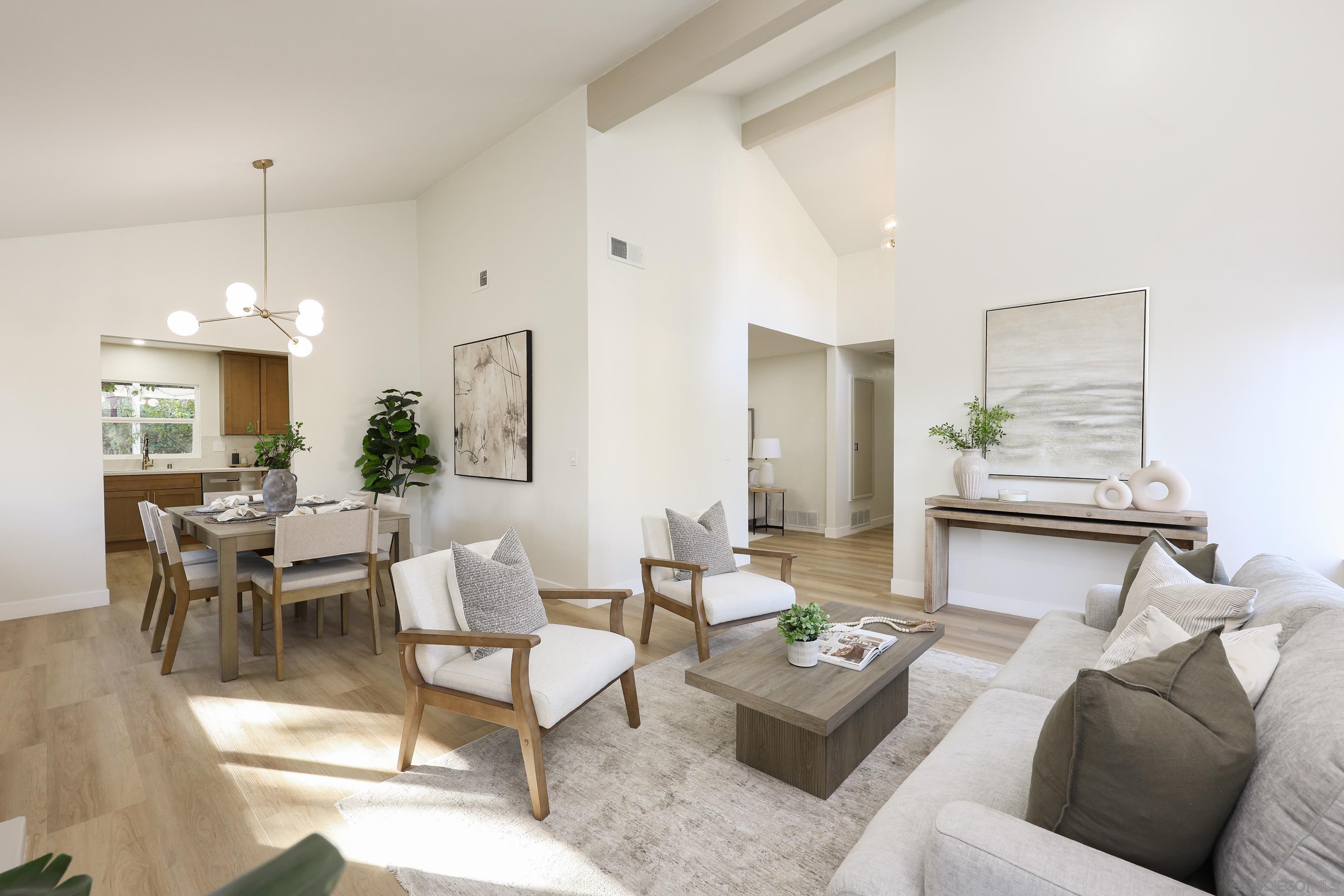 Detail Gallery Image 2 of 42 For 3619  Oxford St, Carlsbad,  CA 92010 - 3 Beds | 2 Baths