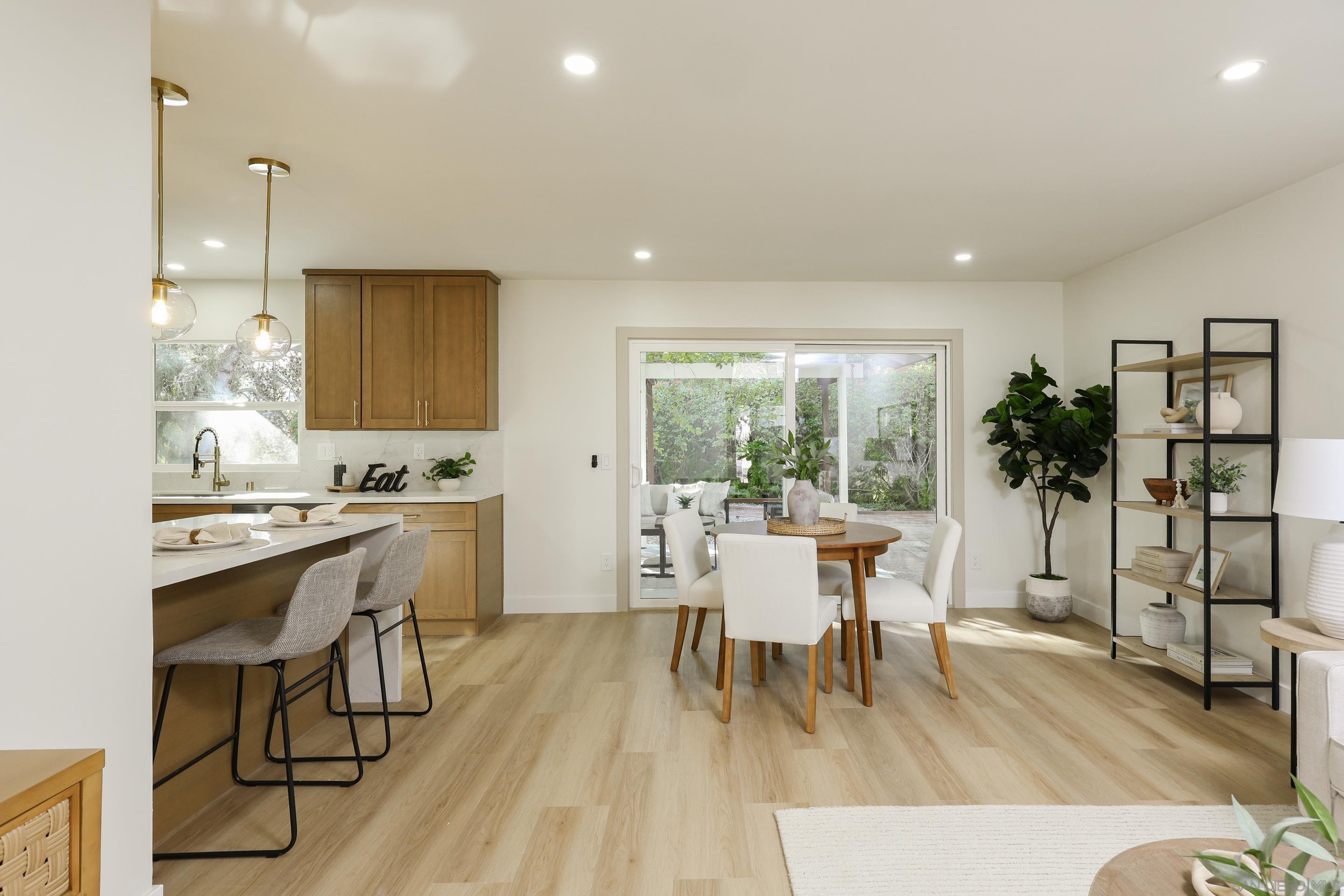 Detail Gallery Image 11 of 42 For 3619  Oxford St, Carlsbad,  CA 92010 - 3 Beds | 2 Baths