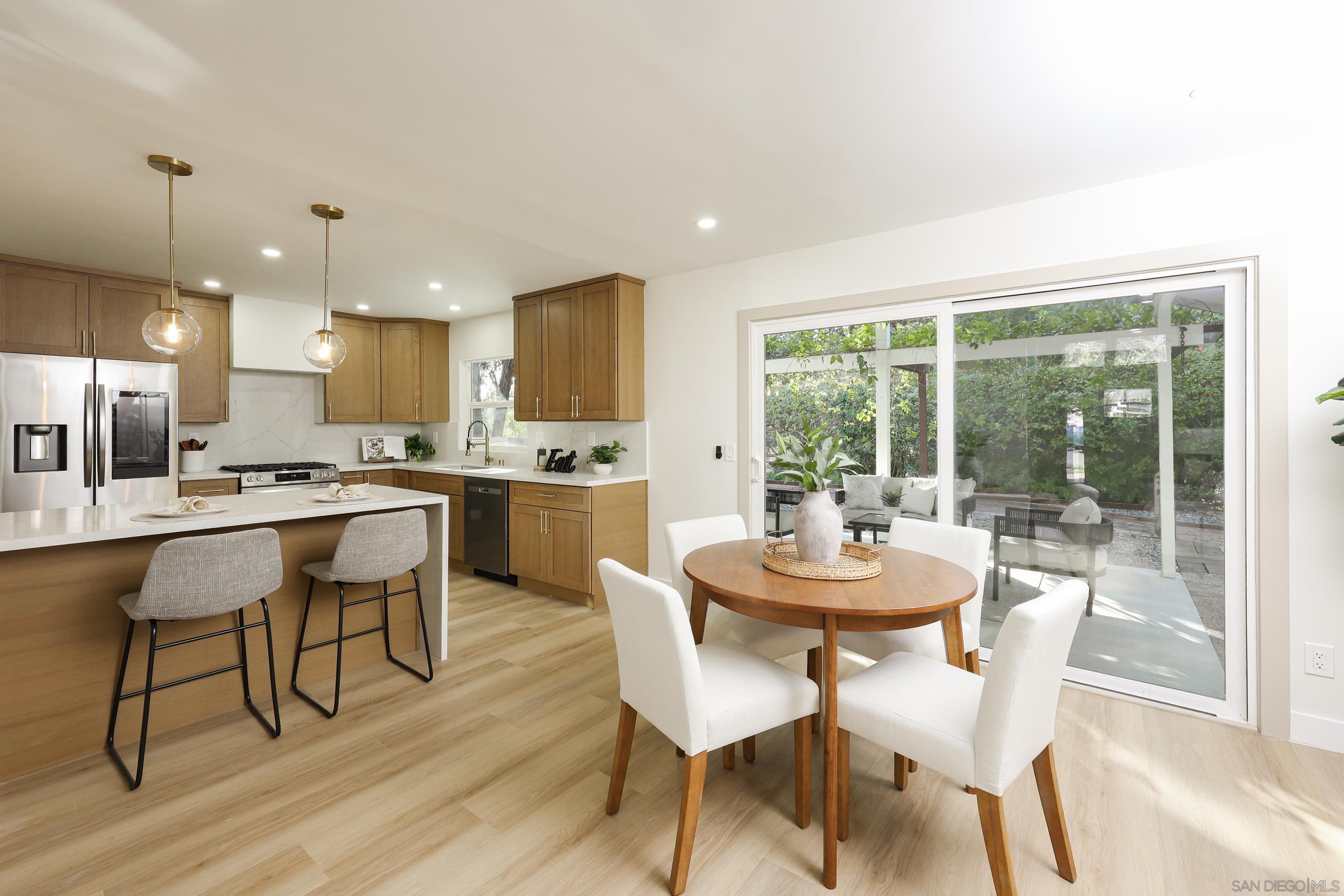 Detail Gallery Image 12 of 42 For 3619  Oxford St, Carlsbad,  CA 92010 - 3 Beds | 2 Baths