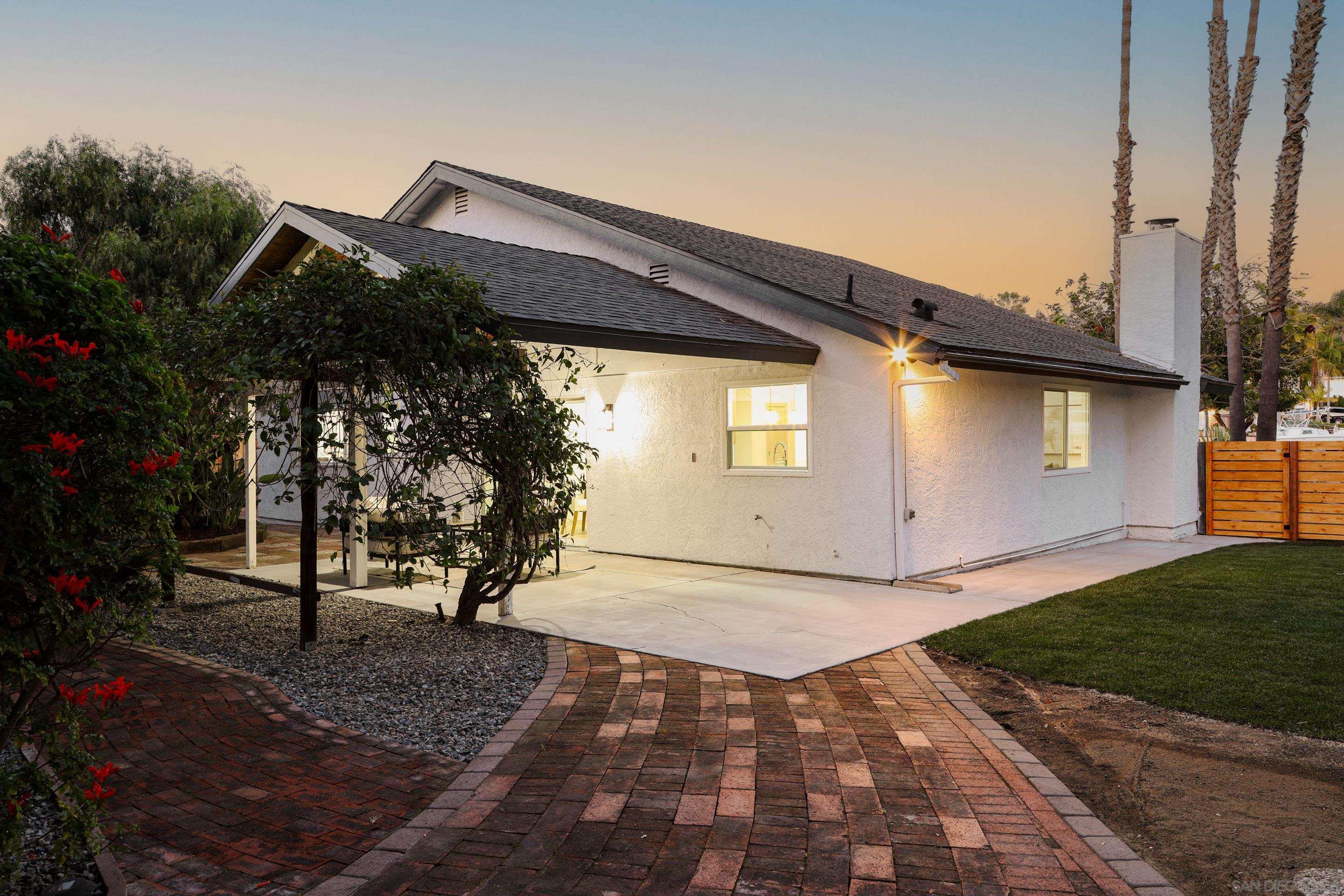 Detail Gallery Image 35 of 42 For 3619  Oxford St, Carlsbad,  CA 92010 - 3 Beds | 2 Baths