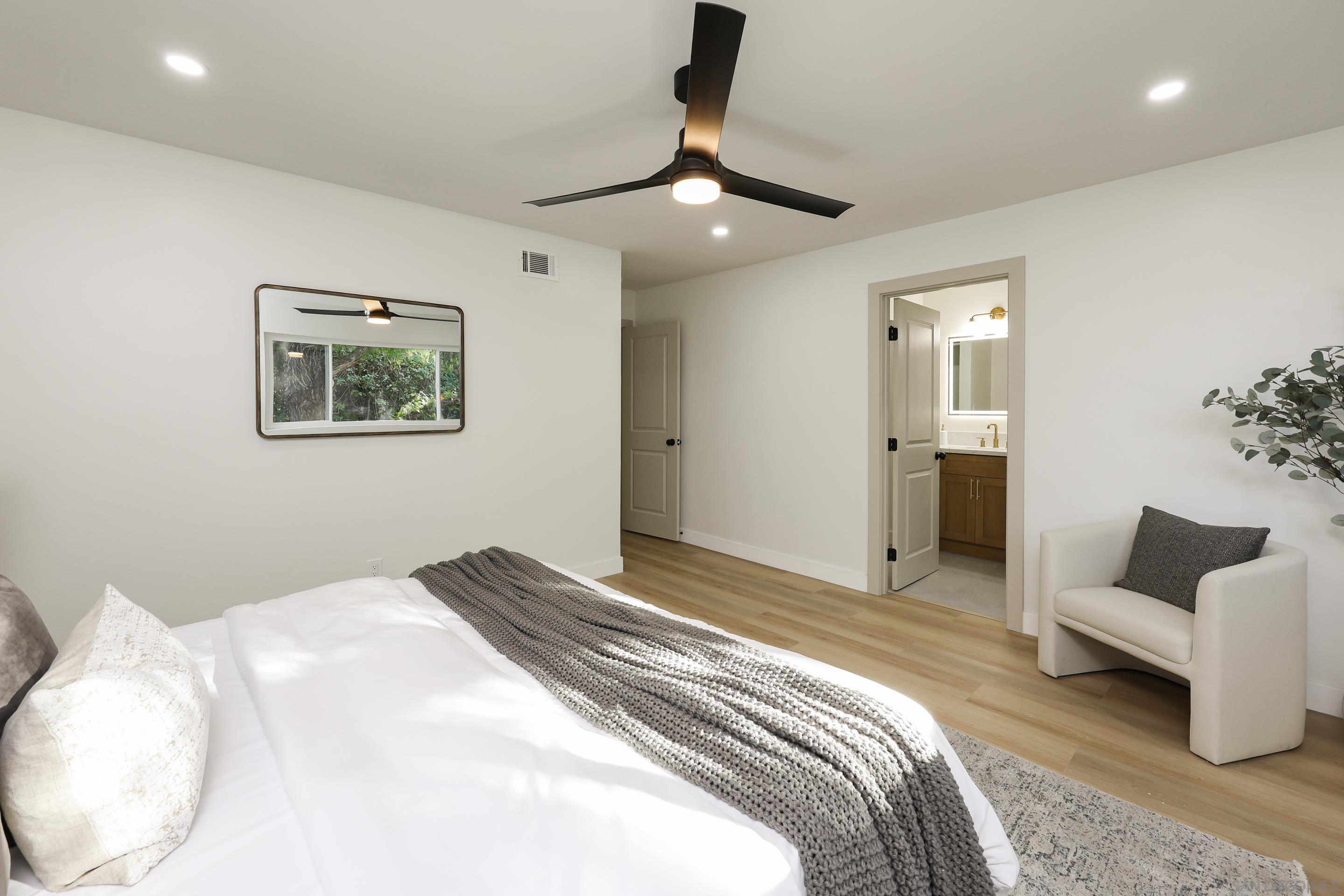 Detail Gallery Image 6 of 42 For 3619  Oxford St, Carlsbad,  CA 92010 - 3 Beds | 2 Baths