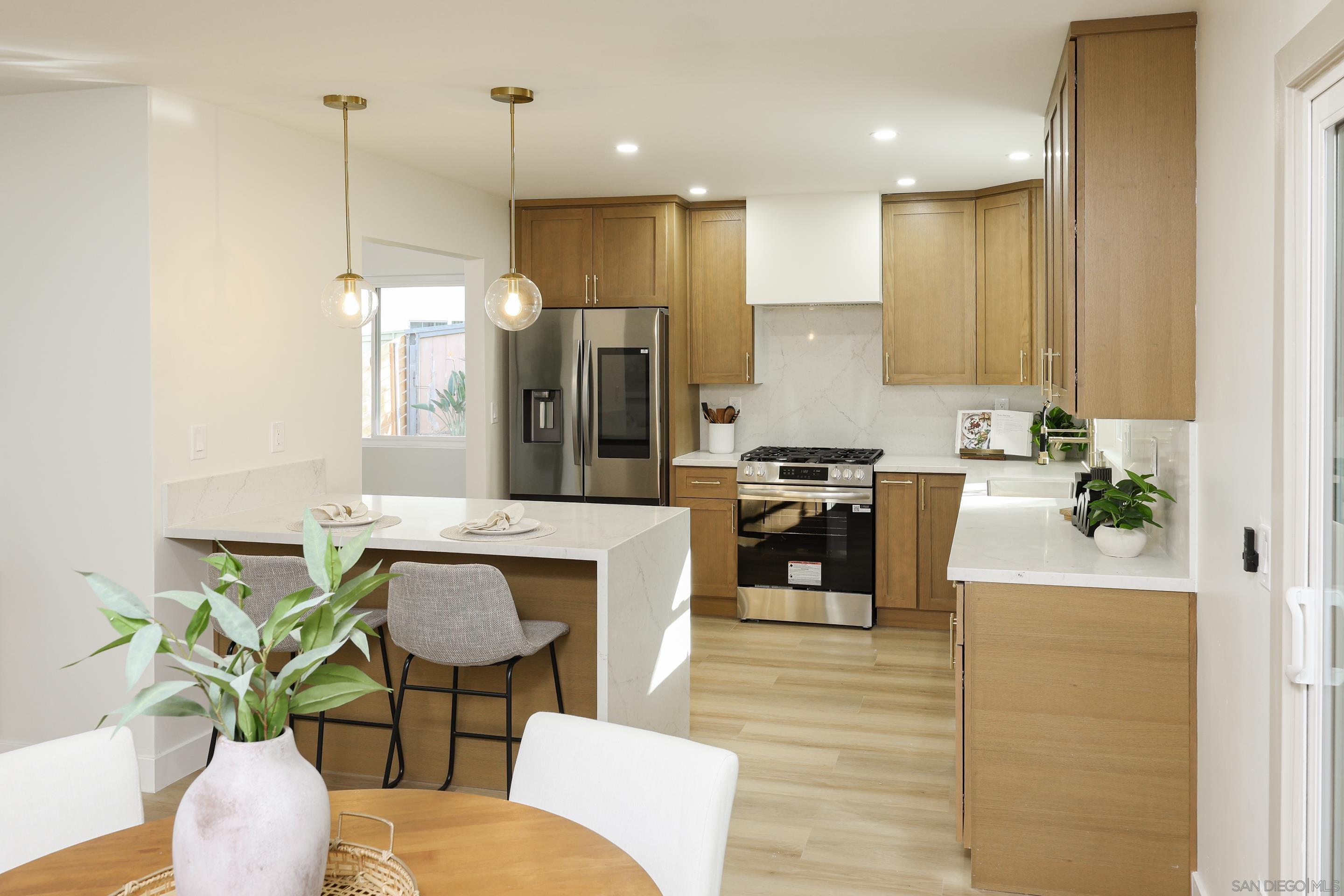 Detail Gallery Image 9 of 42 For 3619  Oxford St, Carlsbad,  CA 92010 - 3 Beds | 2 Baths